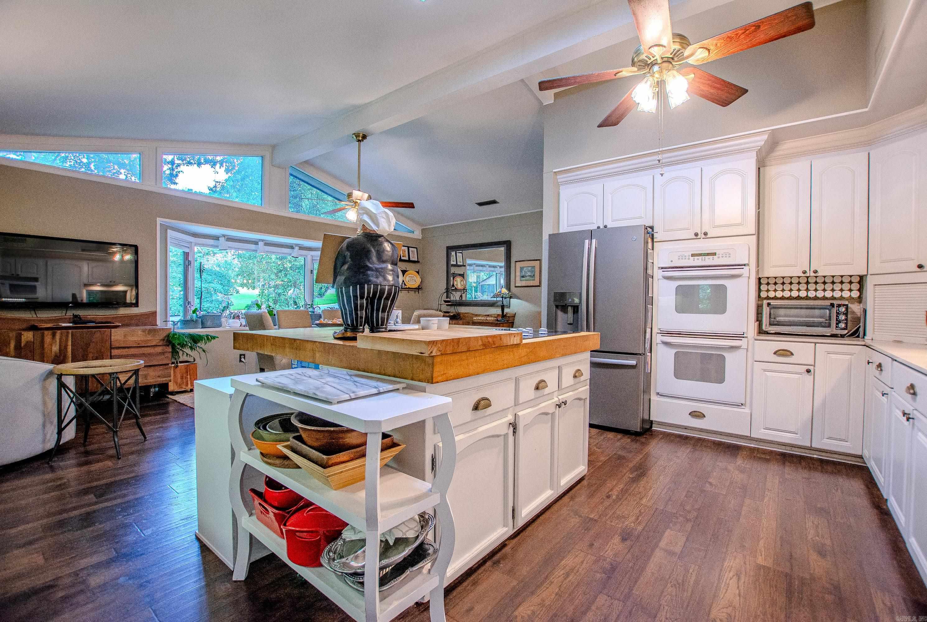 1620 Brookview Property Photo 12