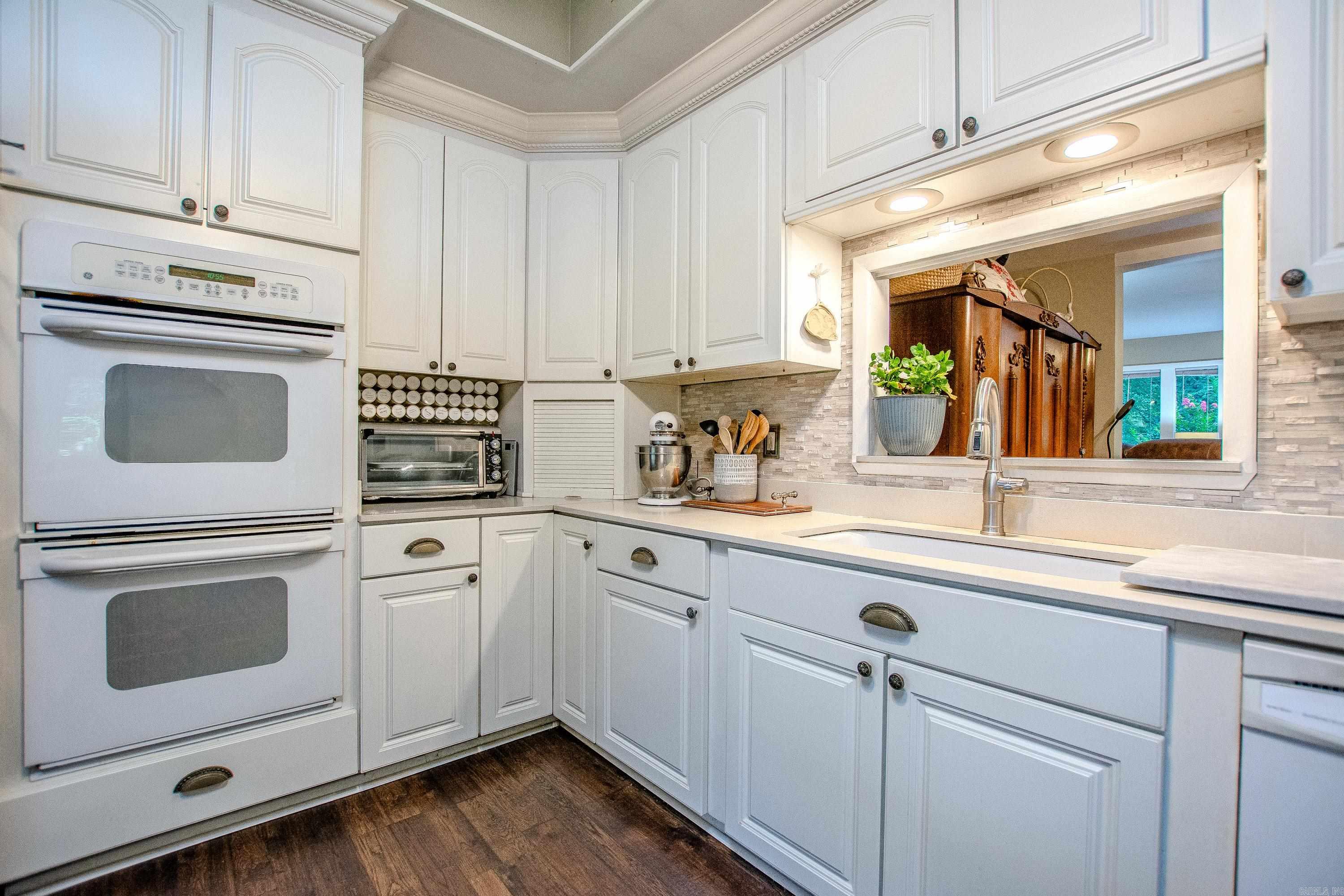 1620 Brookview Property Photo 13
