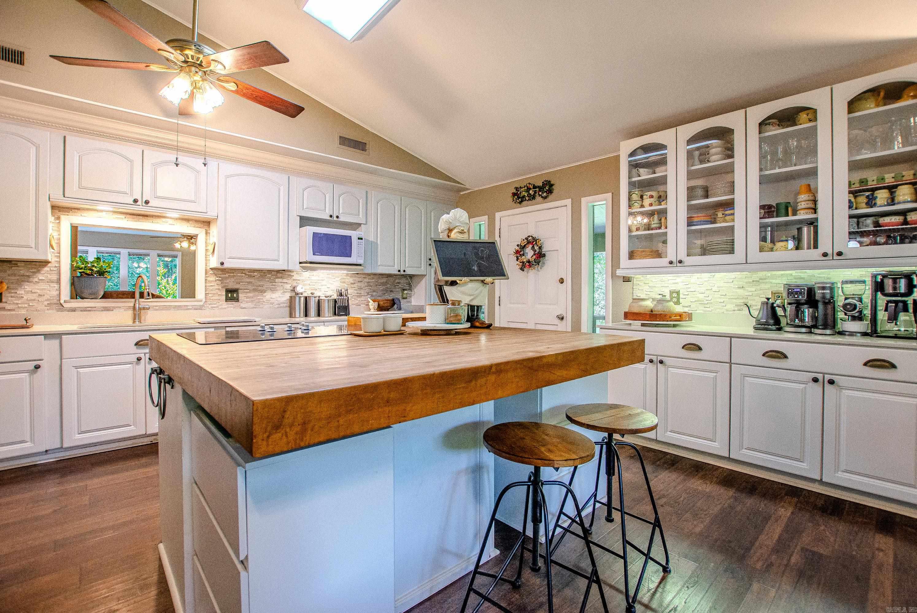 1620 Brookview Property Photo 15