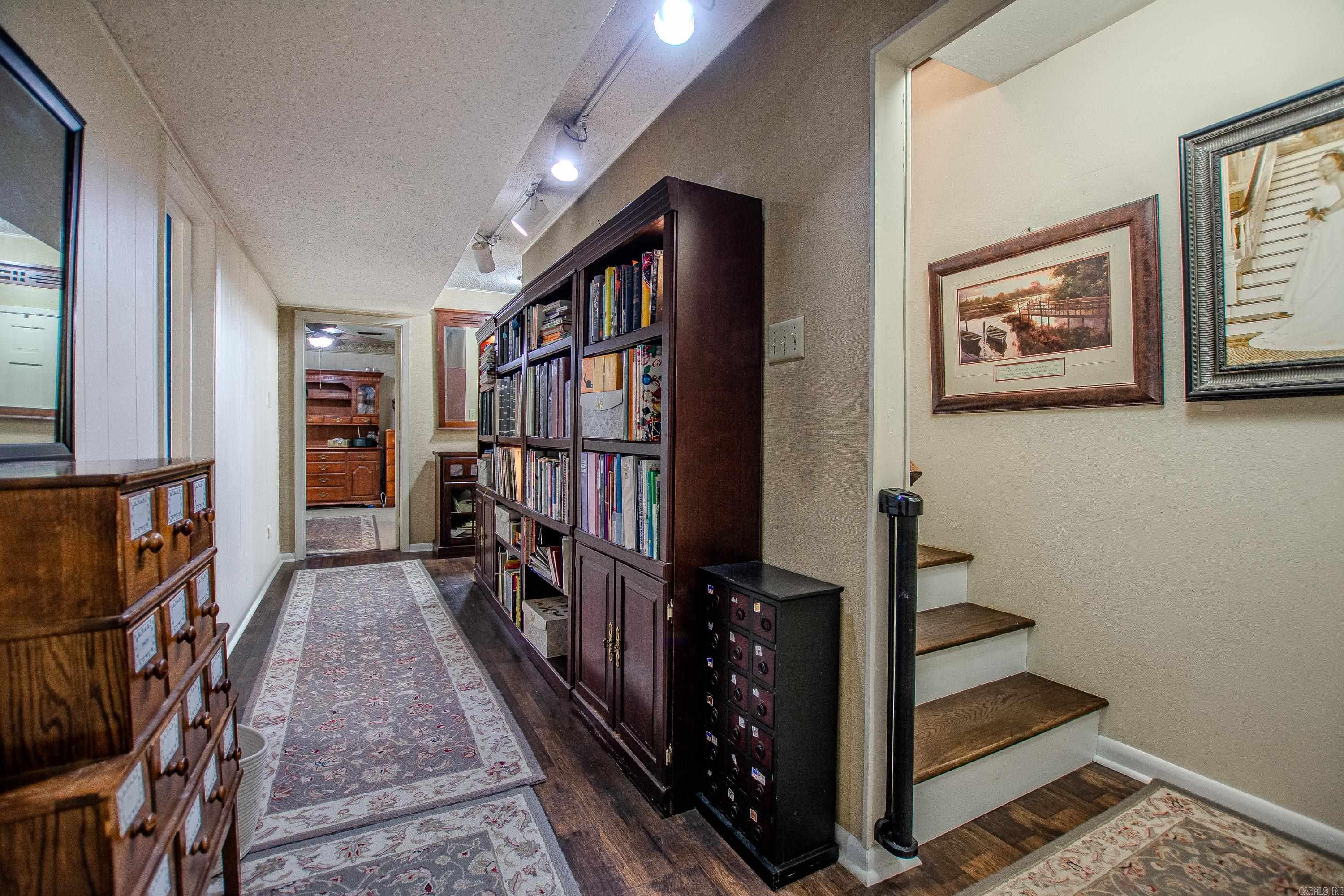 1620 Brookview Property Photo 24
