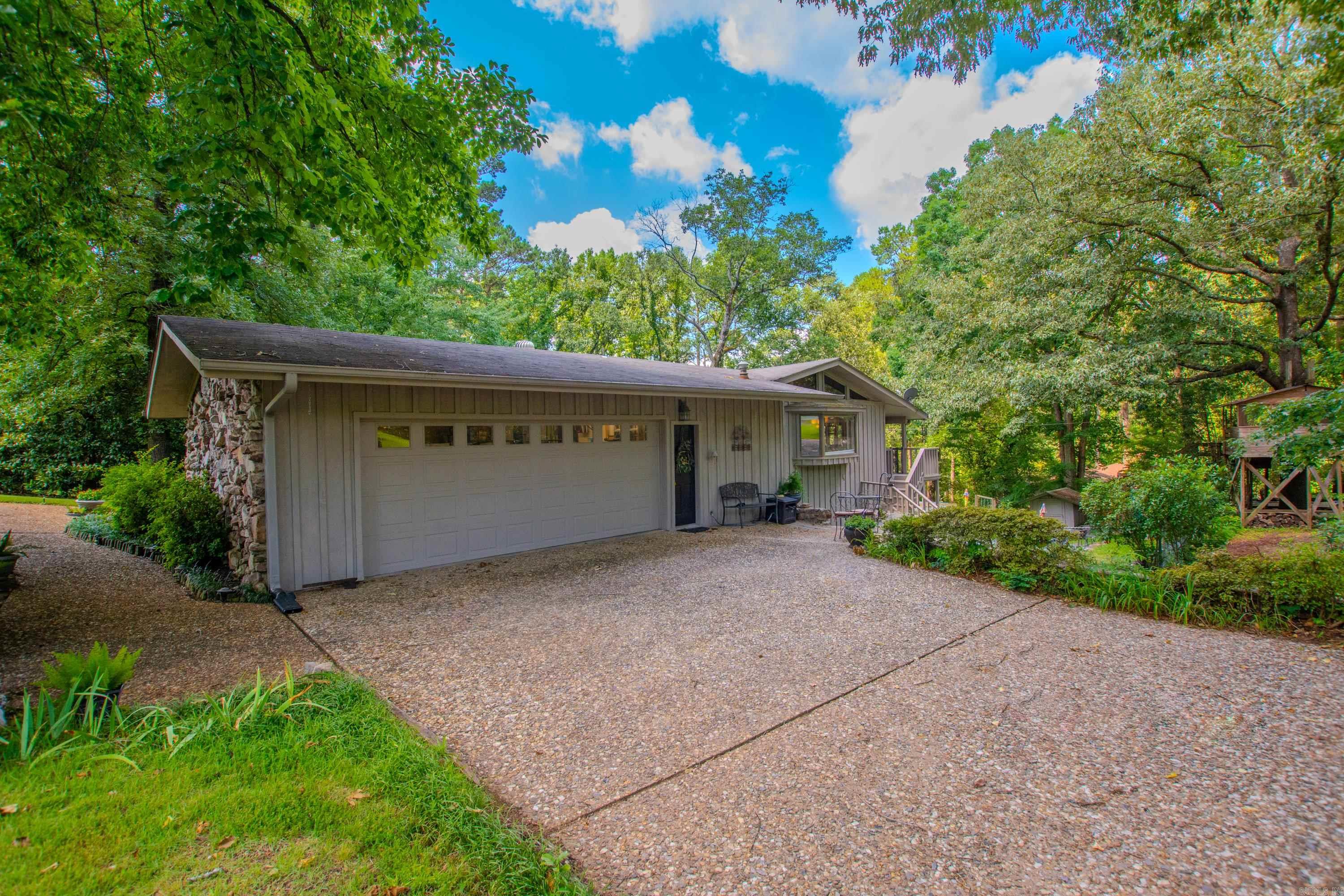 1620 Brookview Property Photo 36