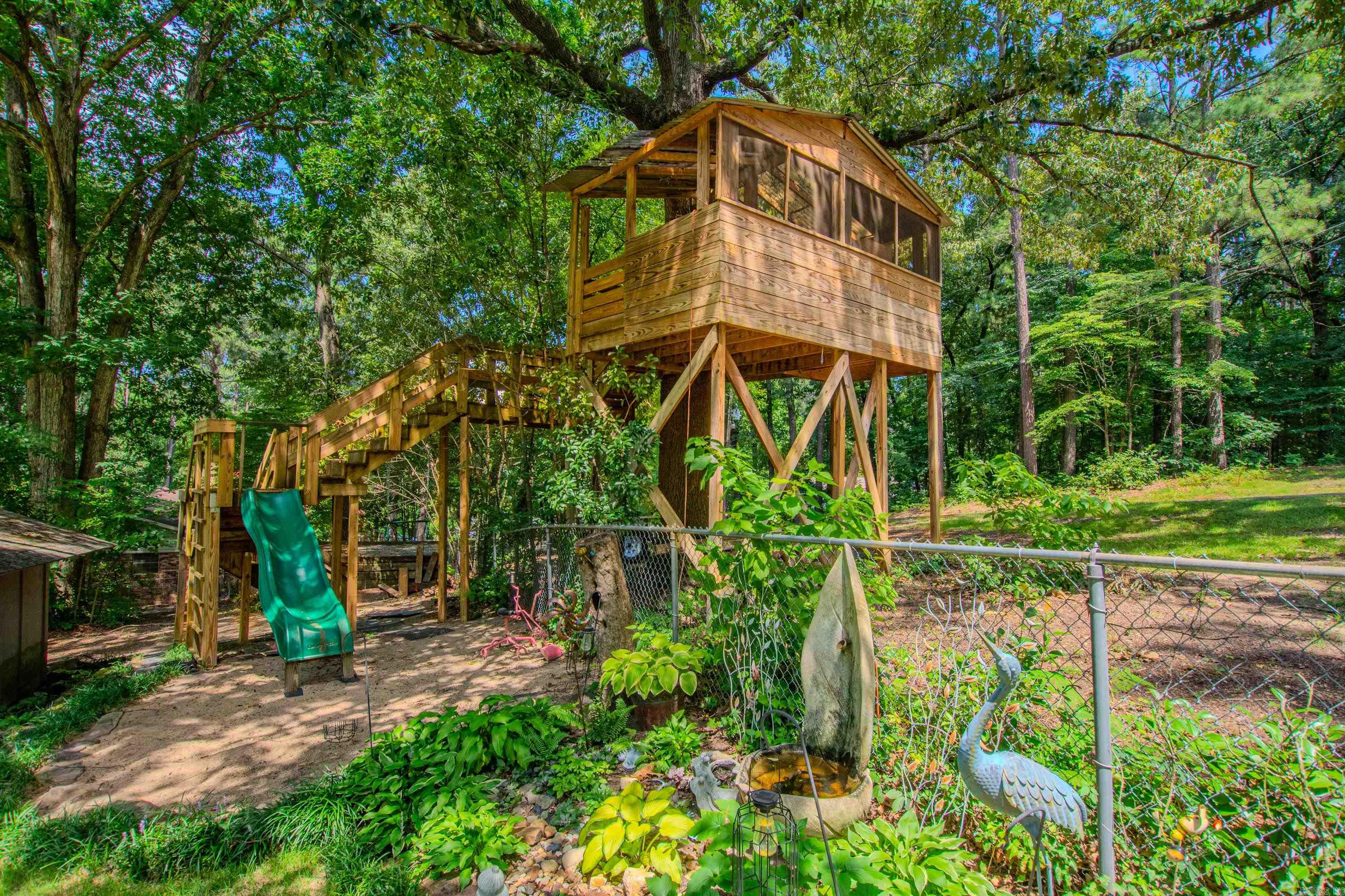 1620 Brookview Property Photo 42