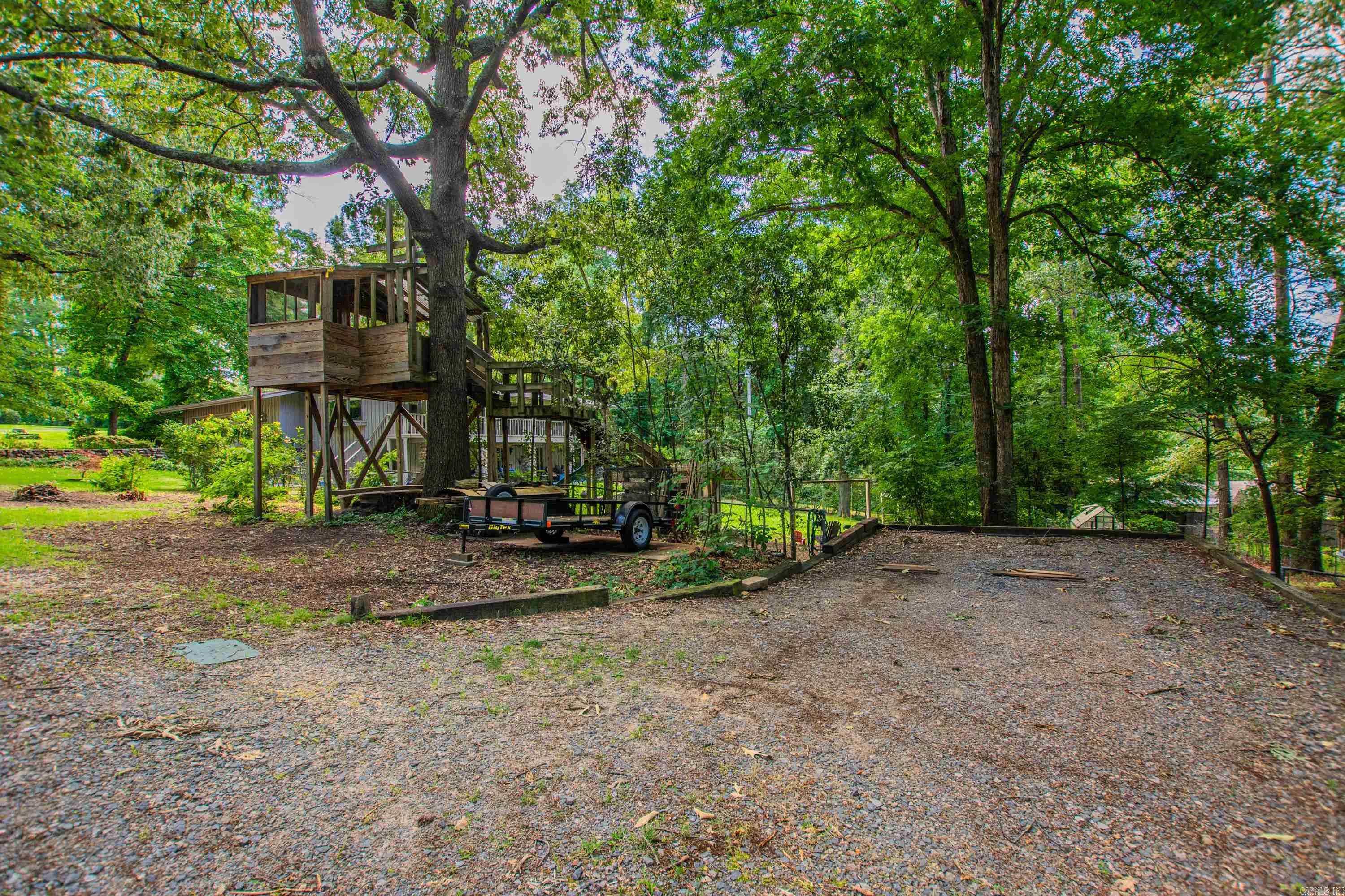 1620 Brookview Property Photo 48