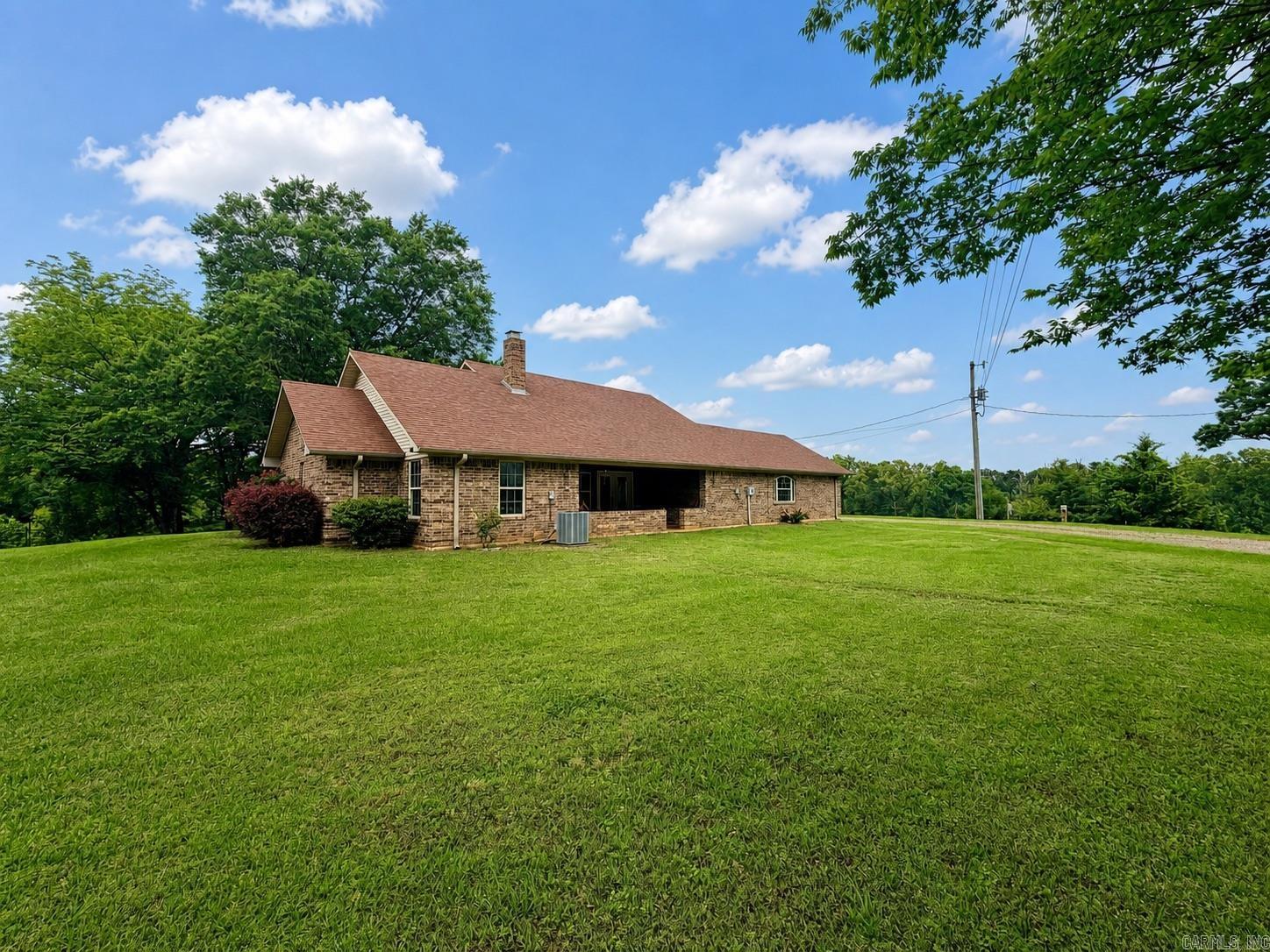 1374 Highway 317 Property Photo 5