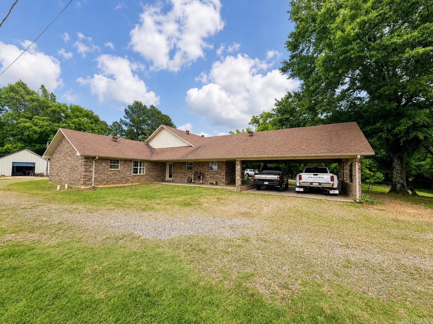 1374 Highway 317 Property Photo 6