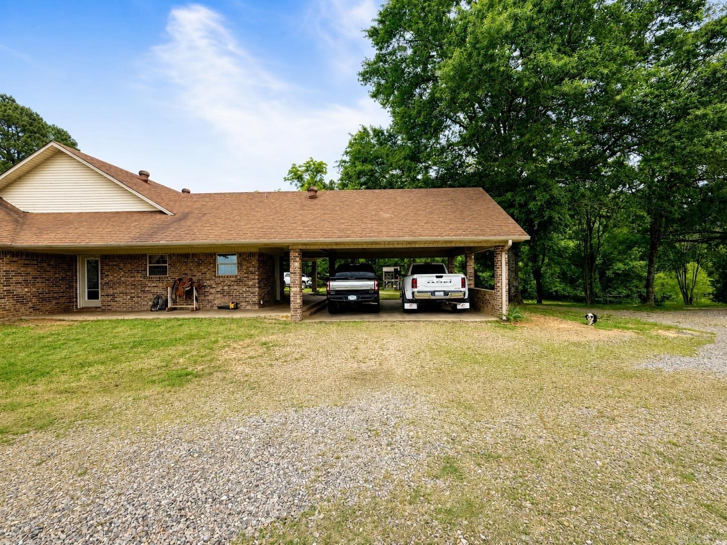 1374 Highway 317 Property Photo 7