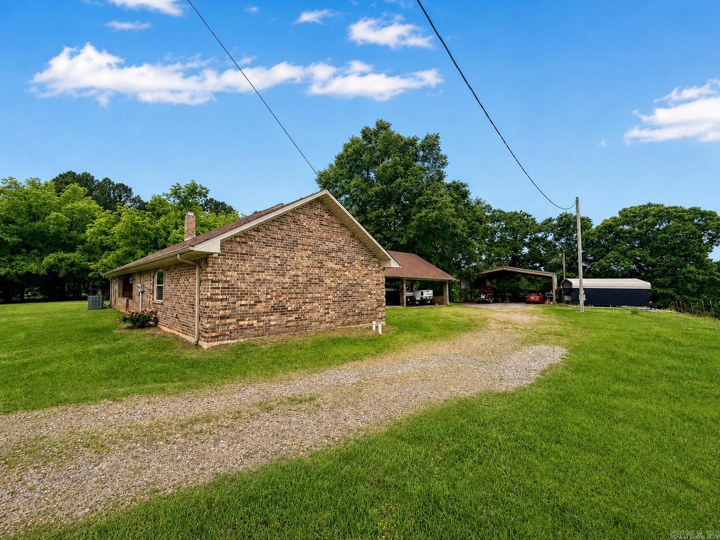 1374 Highway 317 Property Photo 10