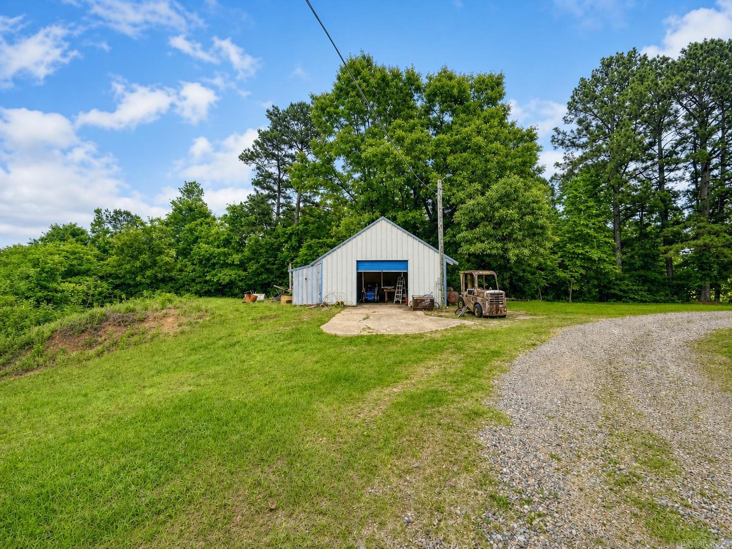 1374 Highway 317 Property Photo 35