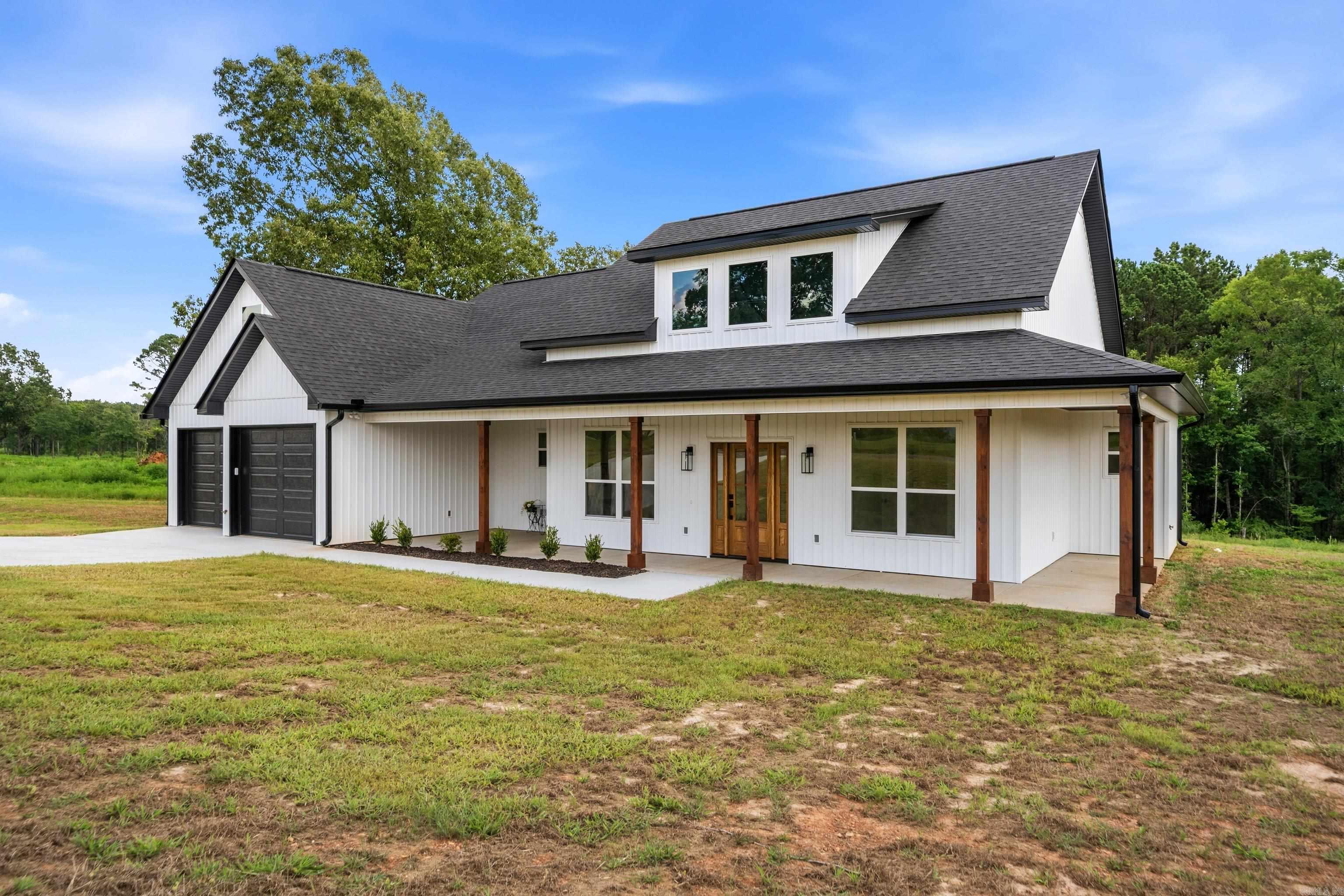 109 Chapel Hill Property Photo 2