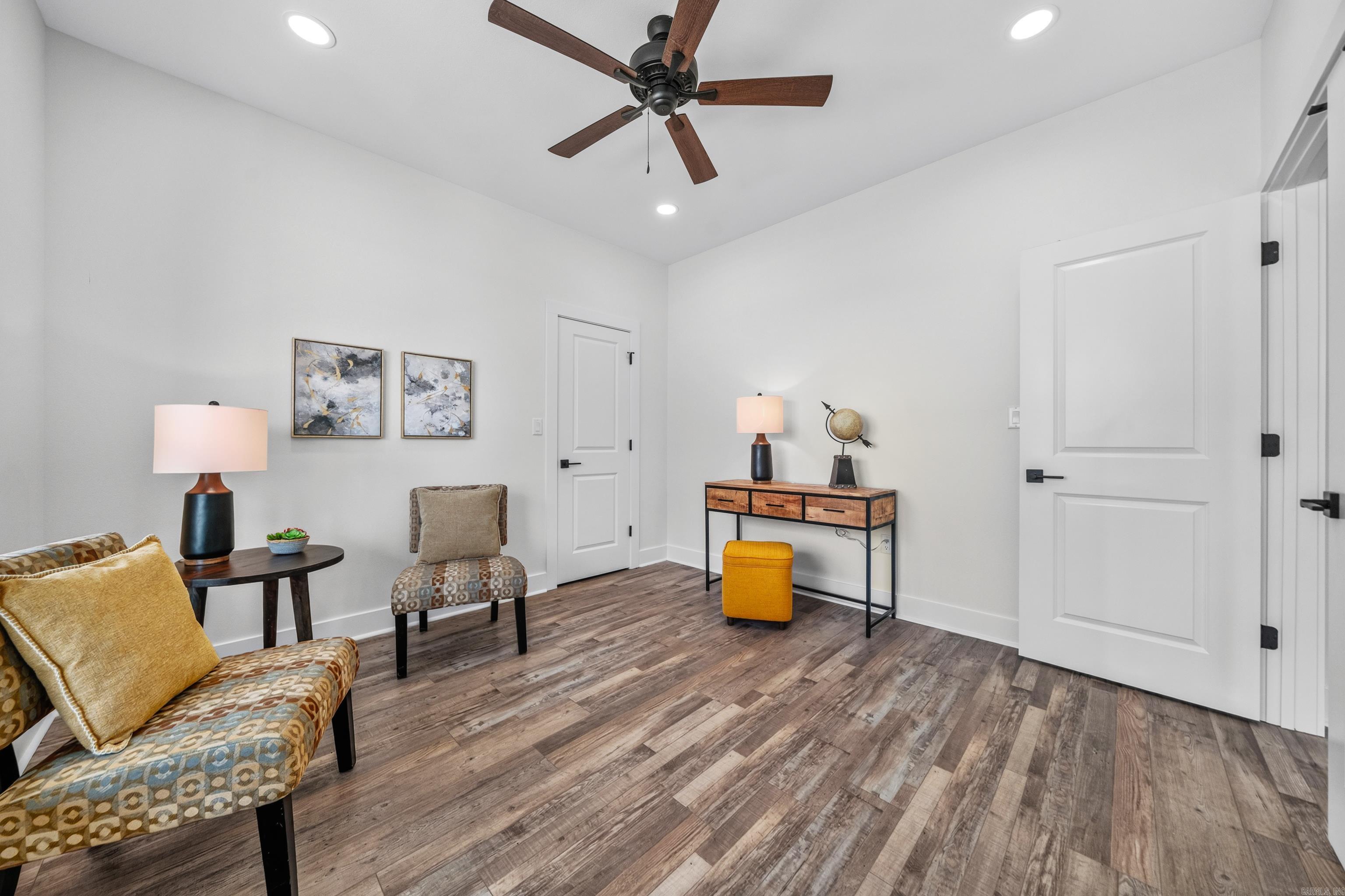 109 Chapel Hill Property Photo 29