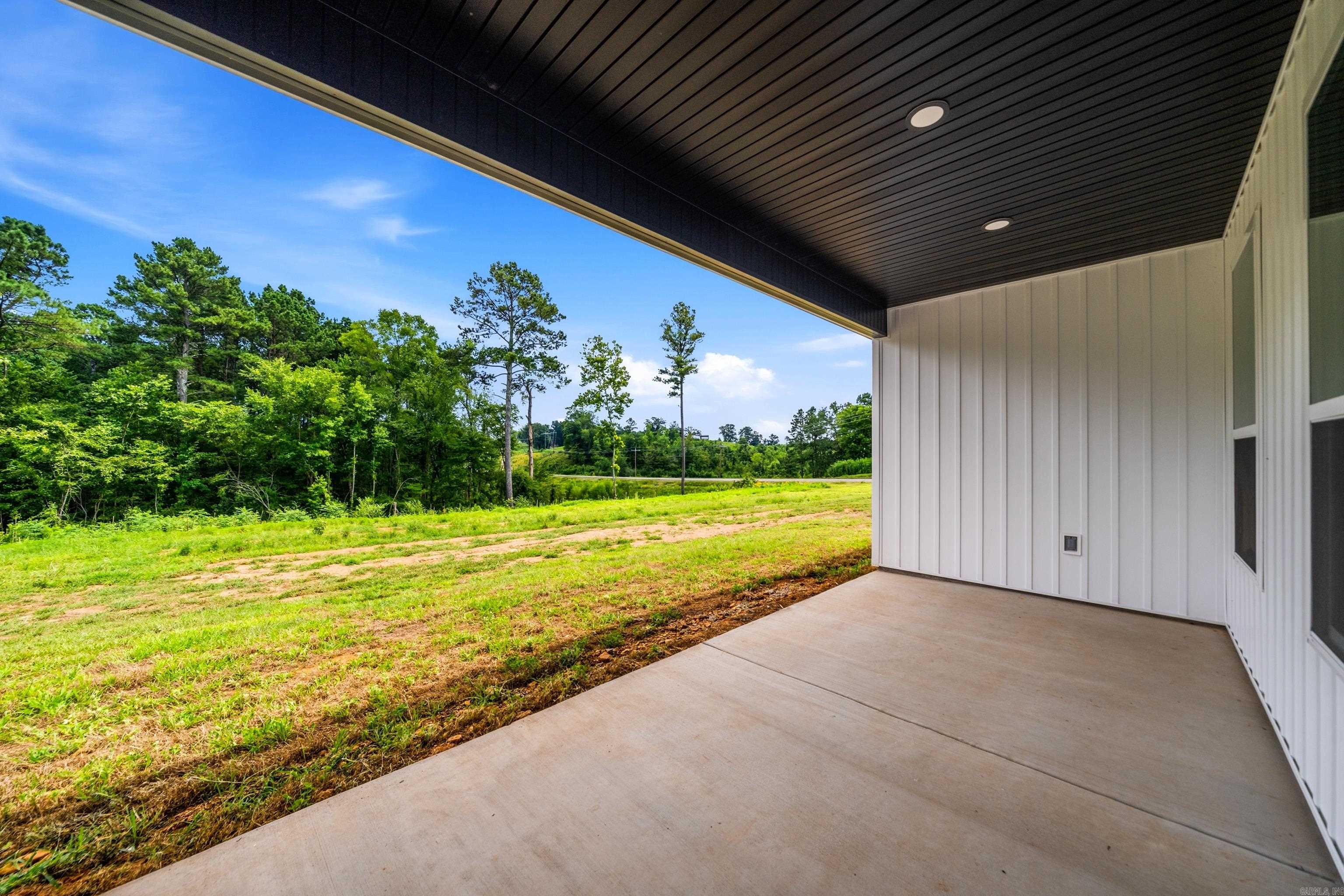 109 Chapel Hill Property Photo 43
