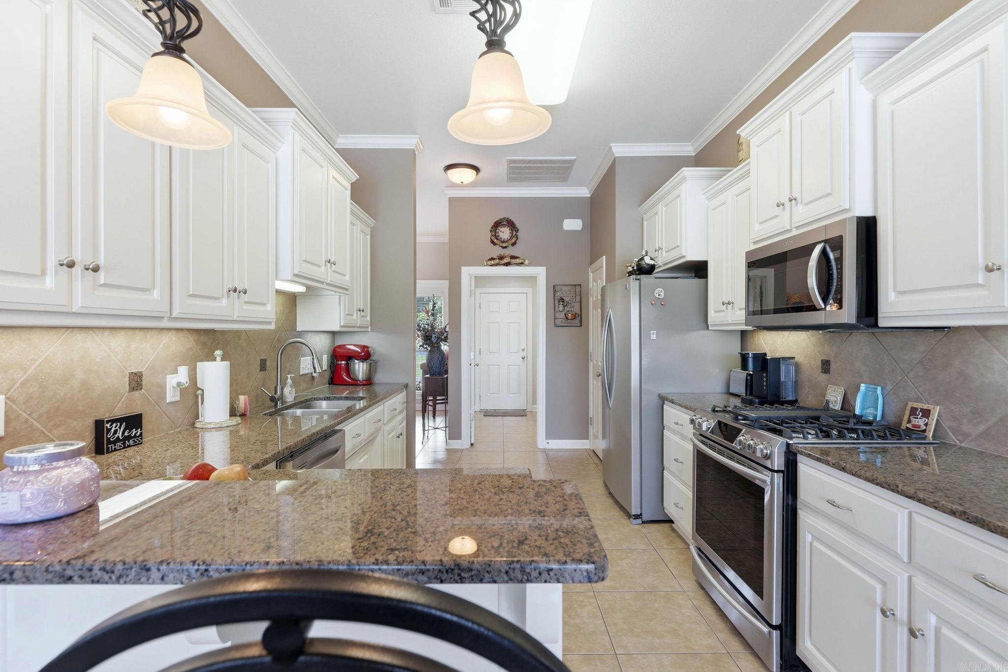985 Mound View Drive Property Photo 18