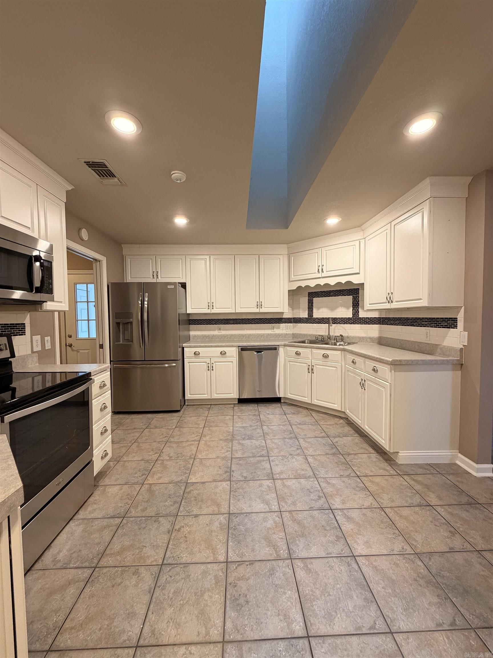 31 Enclave Circle Property Photo 10