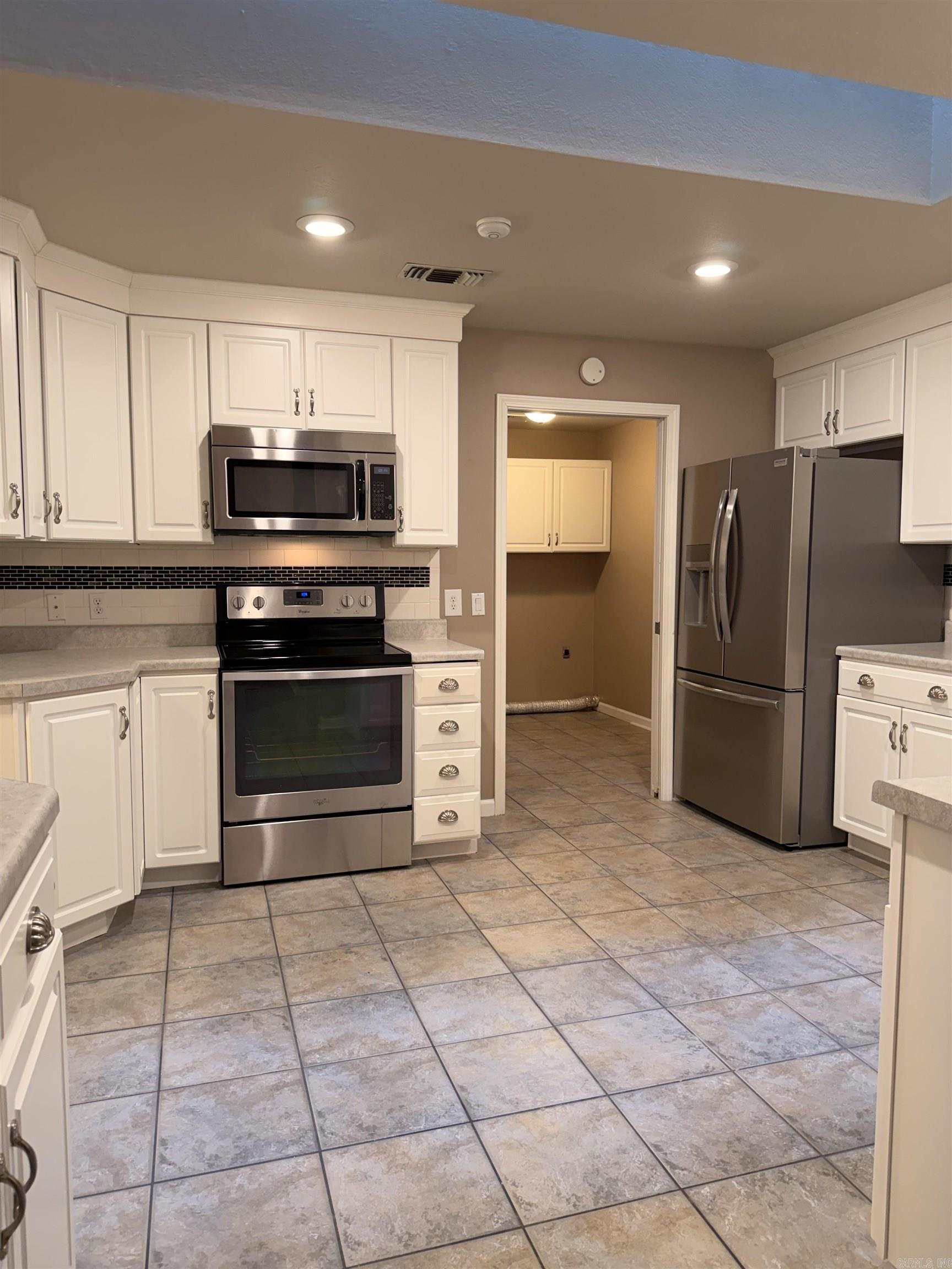 31 Enclave Circle Property Photo 14