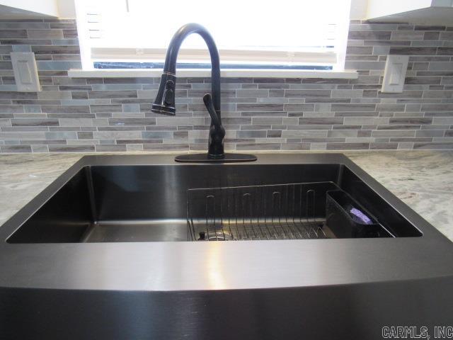 31 Parkview Drive Property Photo 6