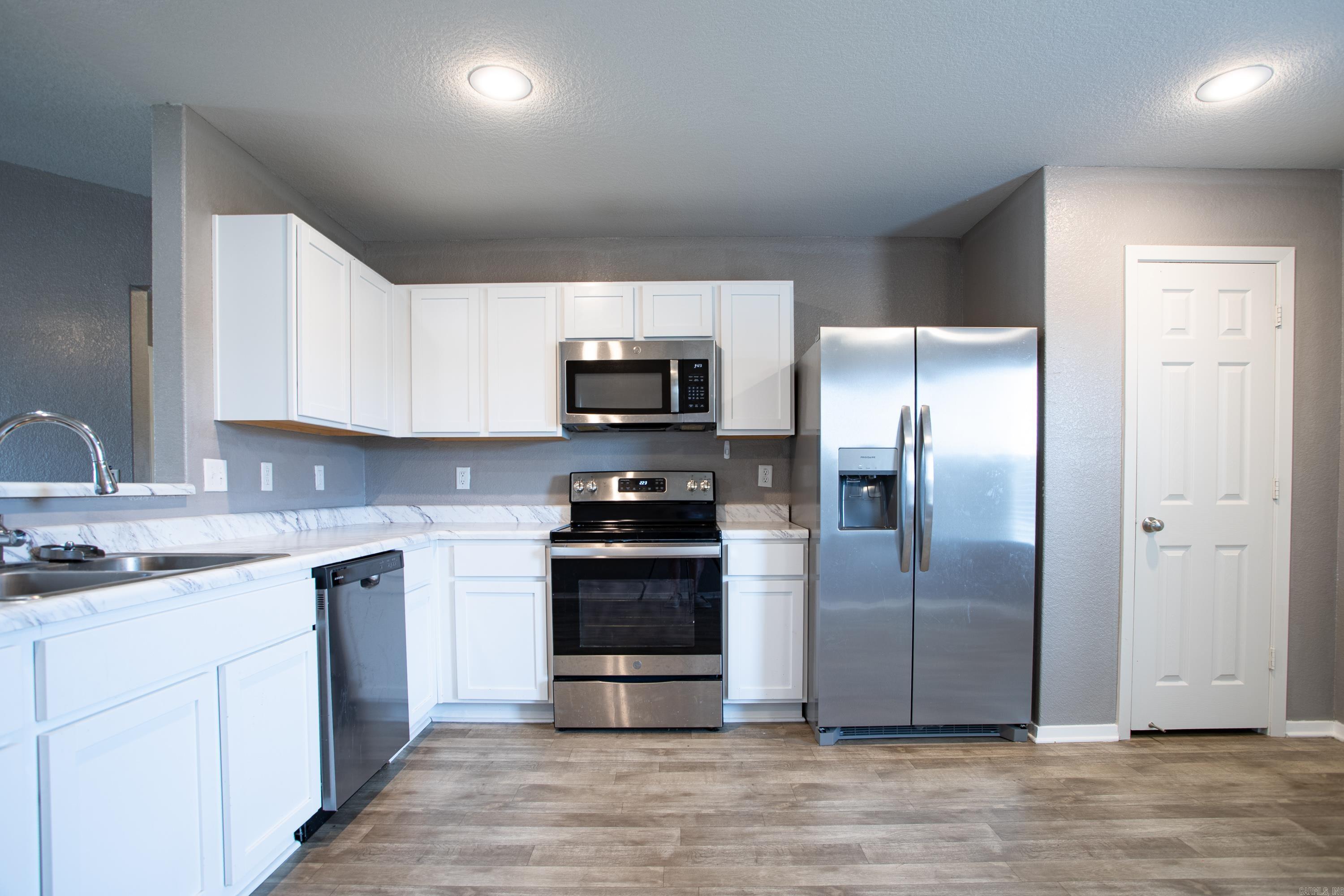 30 Summer Breeze Road Property Photo 5
