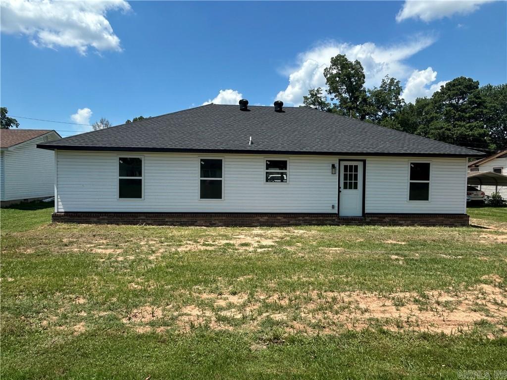 313 Tucker Property Photo 2