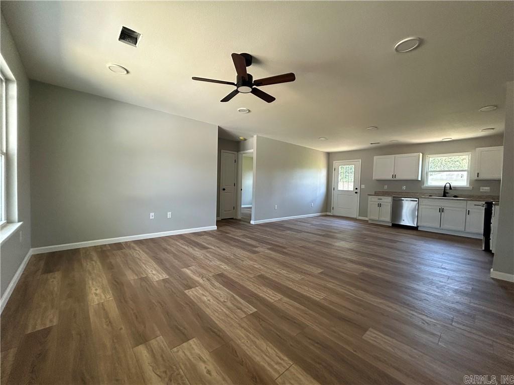 313 Tucker Property Photo 4