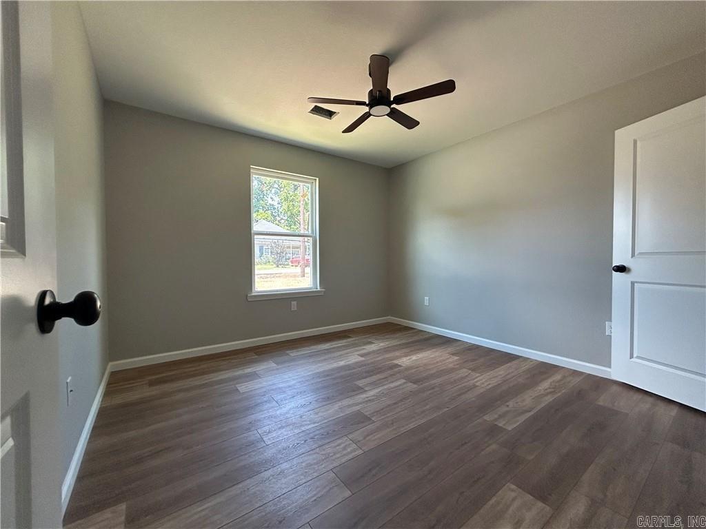 313 Tucker Property Photo 11