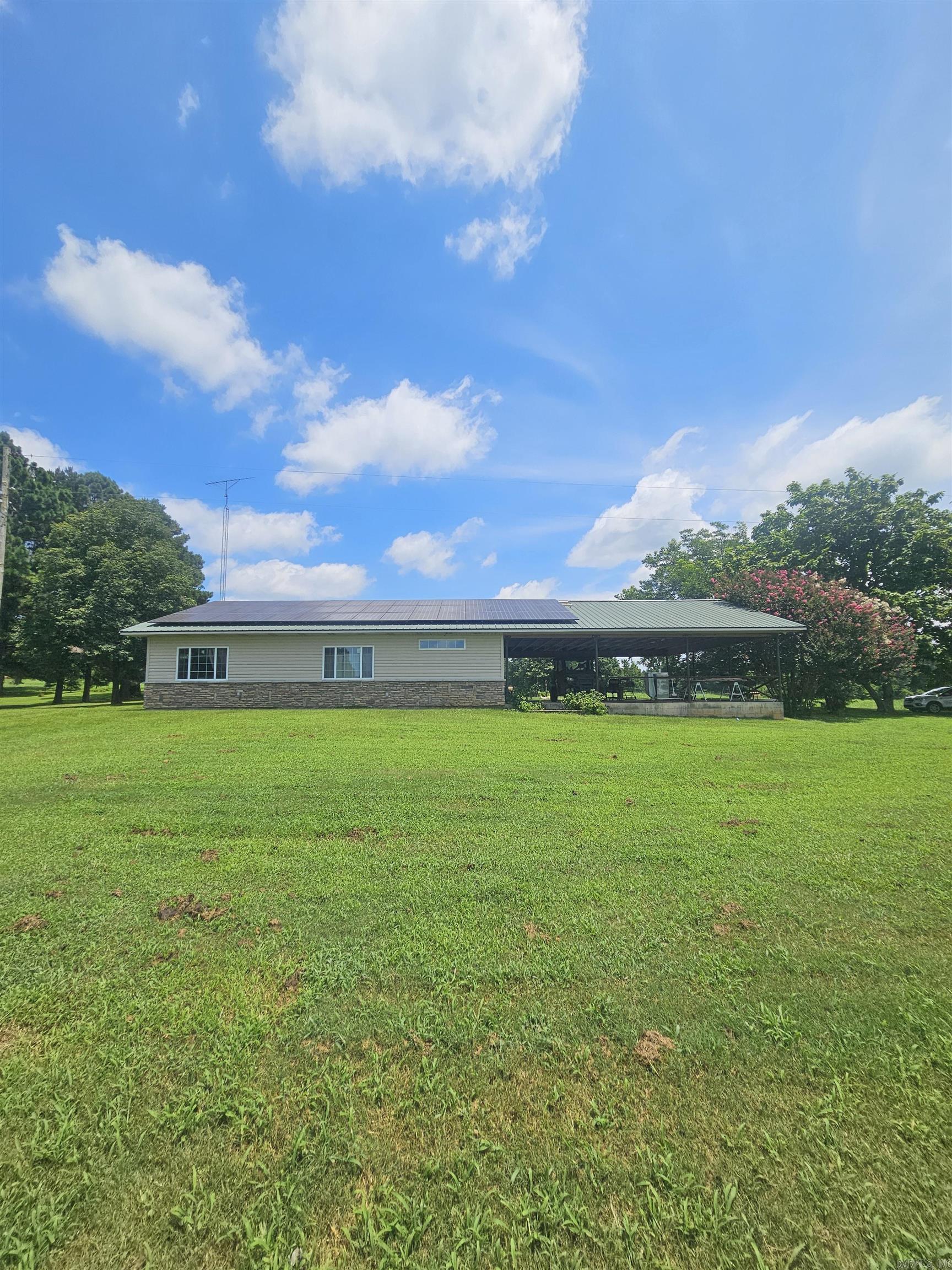 453 Westbrook Road Property Photo 4
