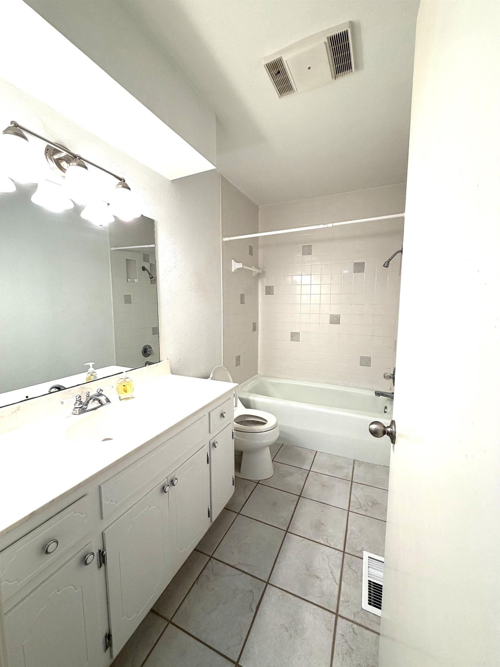 821 Silver Hill Road Property Photo 22