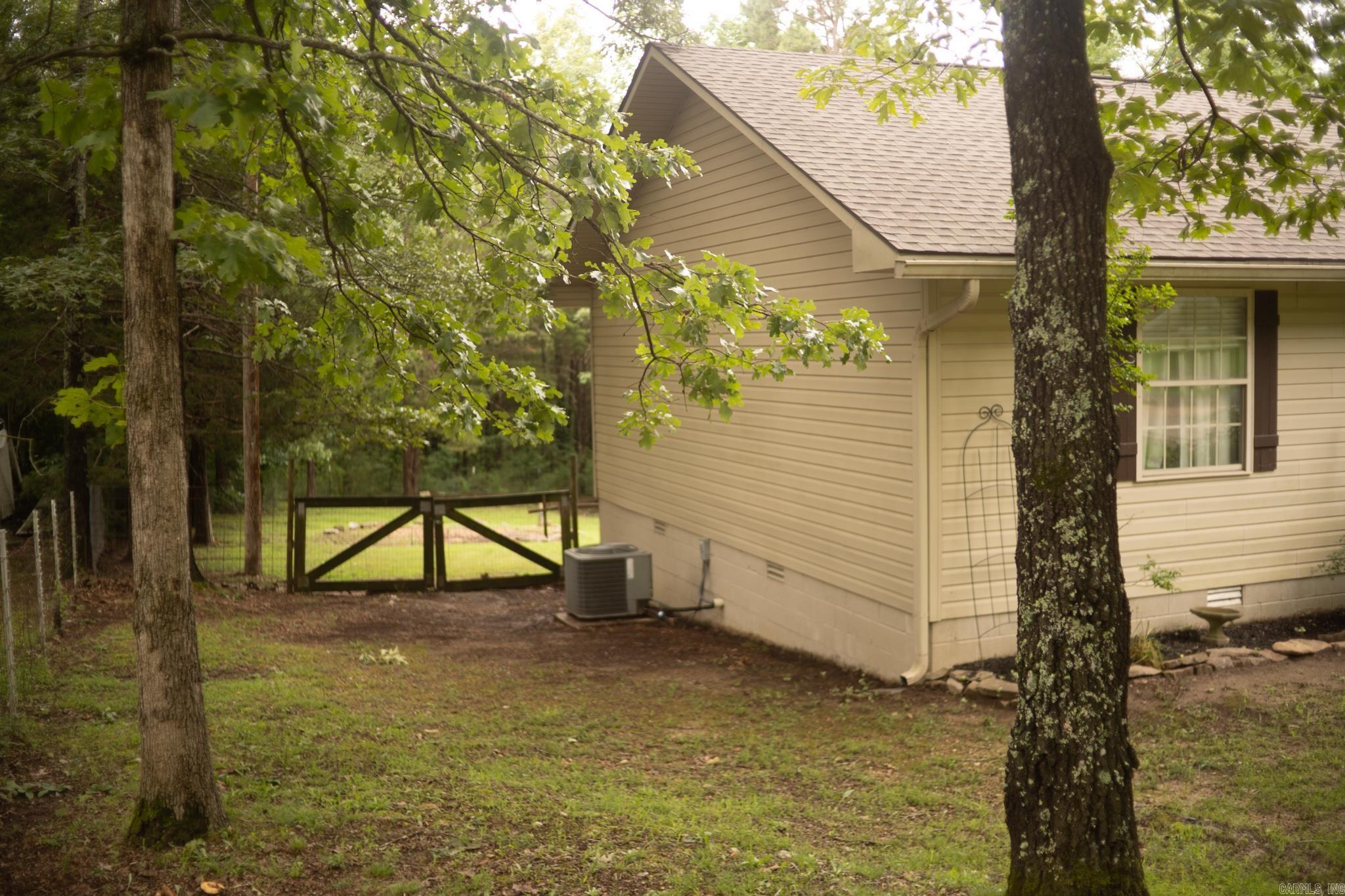101 Henderson Road Property Photo 2
