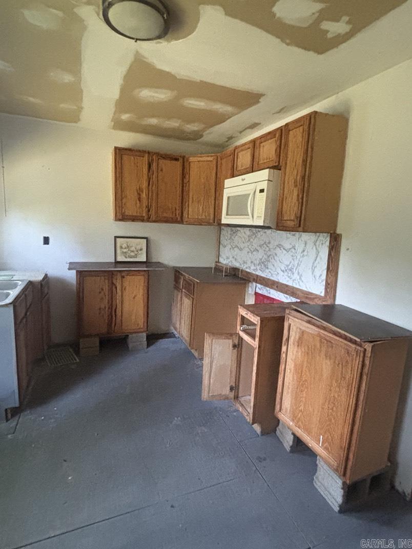 107 S South Circle Property Photo 13