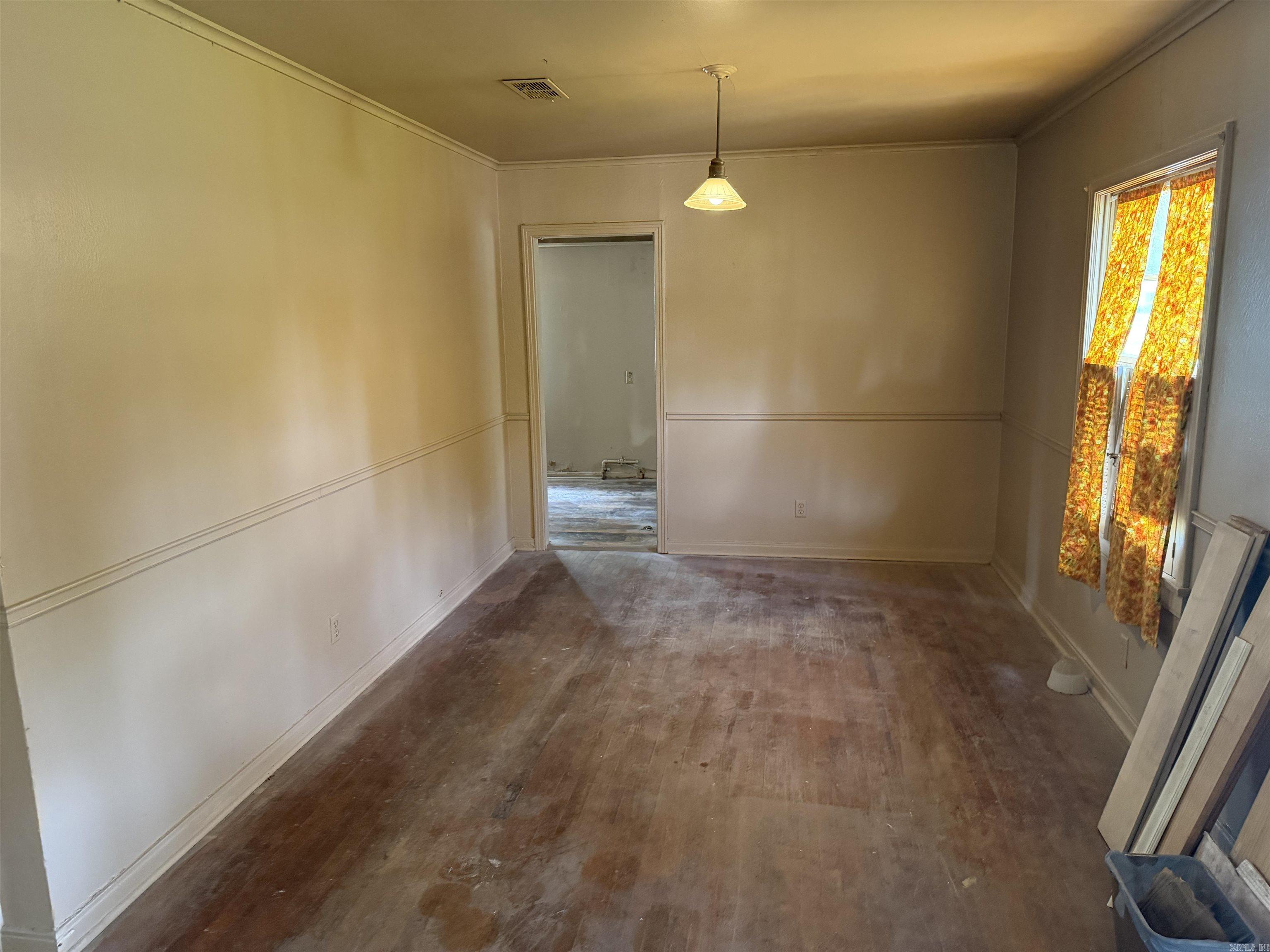 1404 W 23rd Property Photo 10