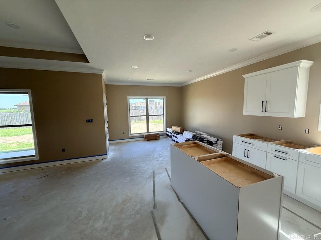 1406 Kelton Property Photo 3