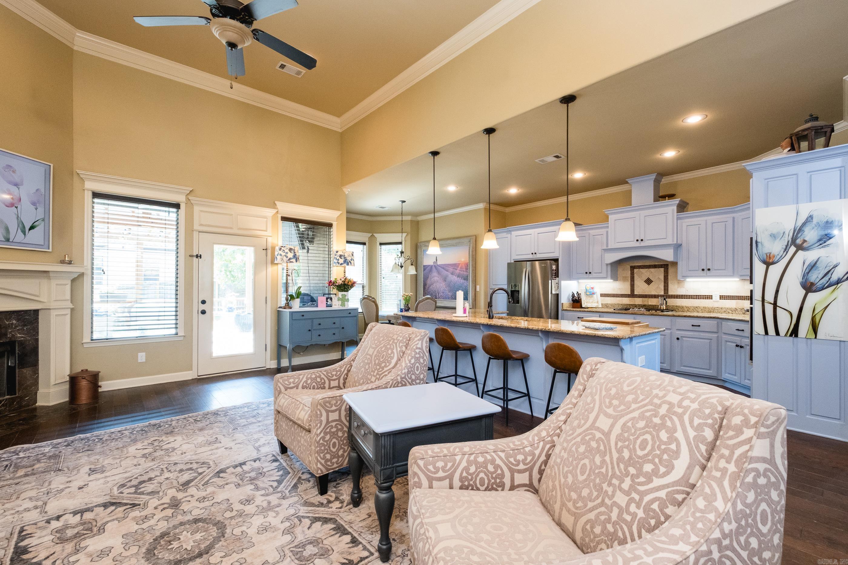 1 Tournay Circle Property Photo 10