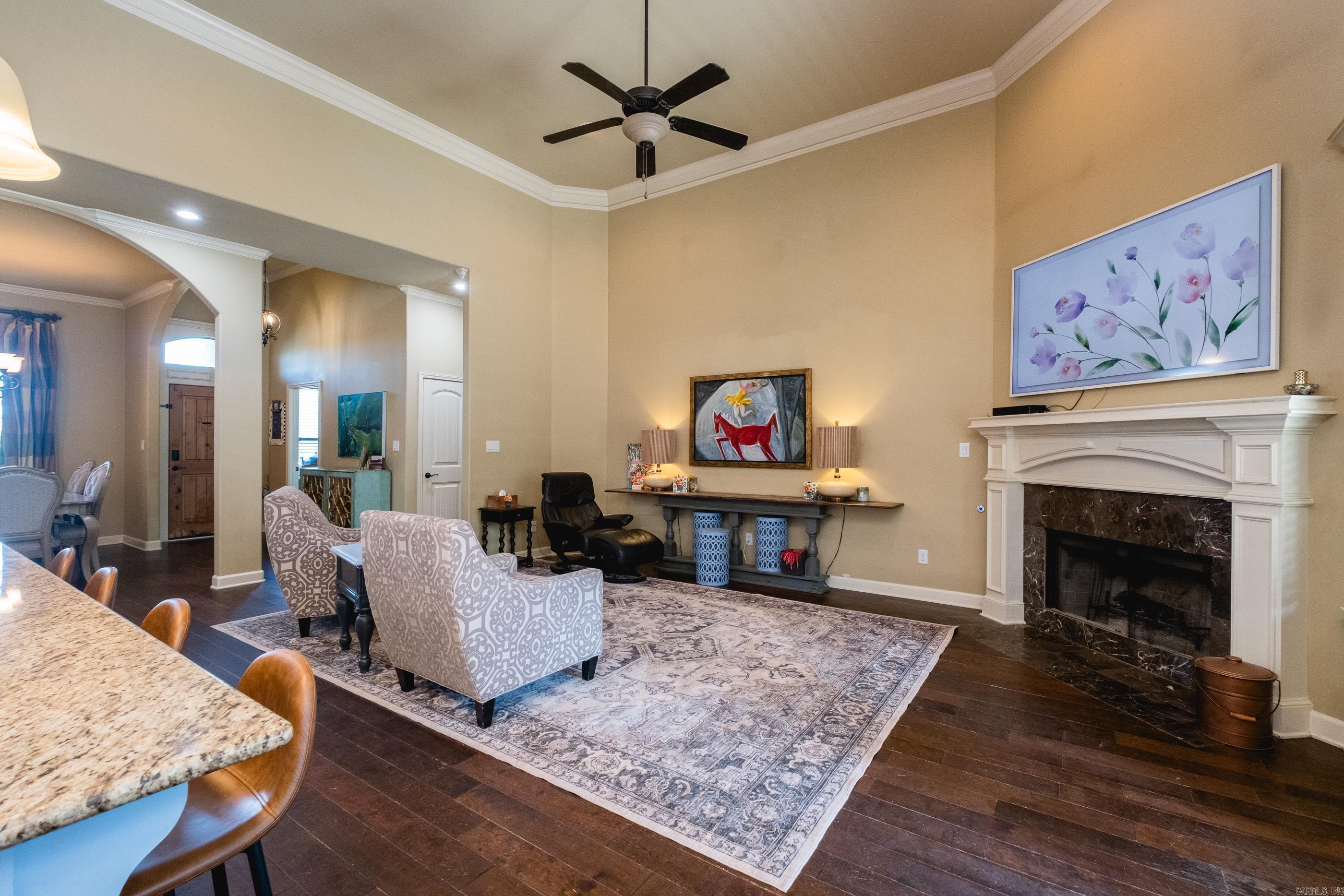 1 Tournay Circle Property Photo 14