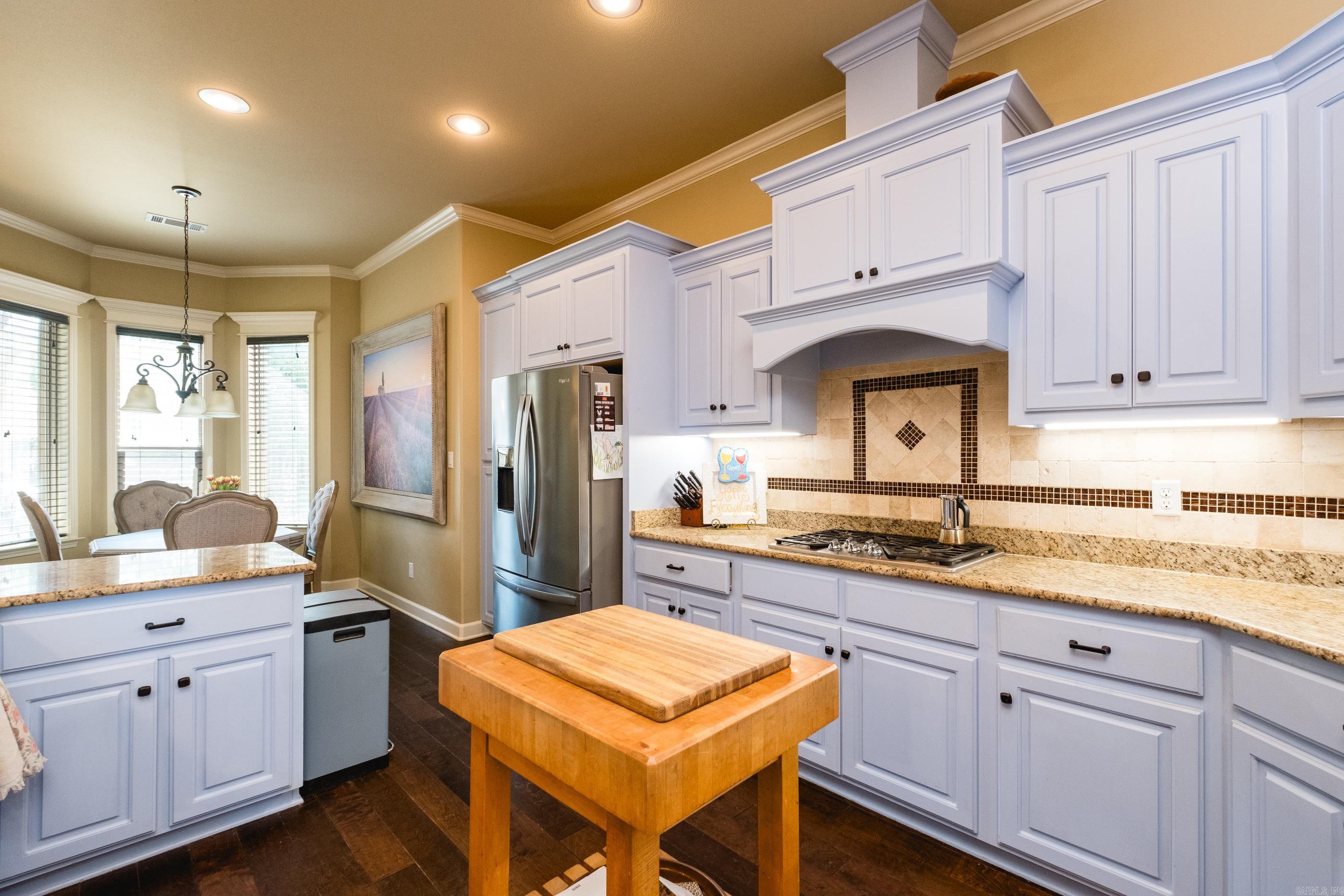 1 Tournay Circle Property Photo 18