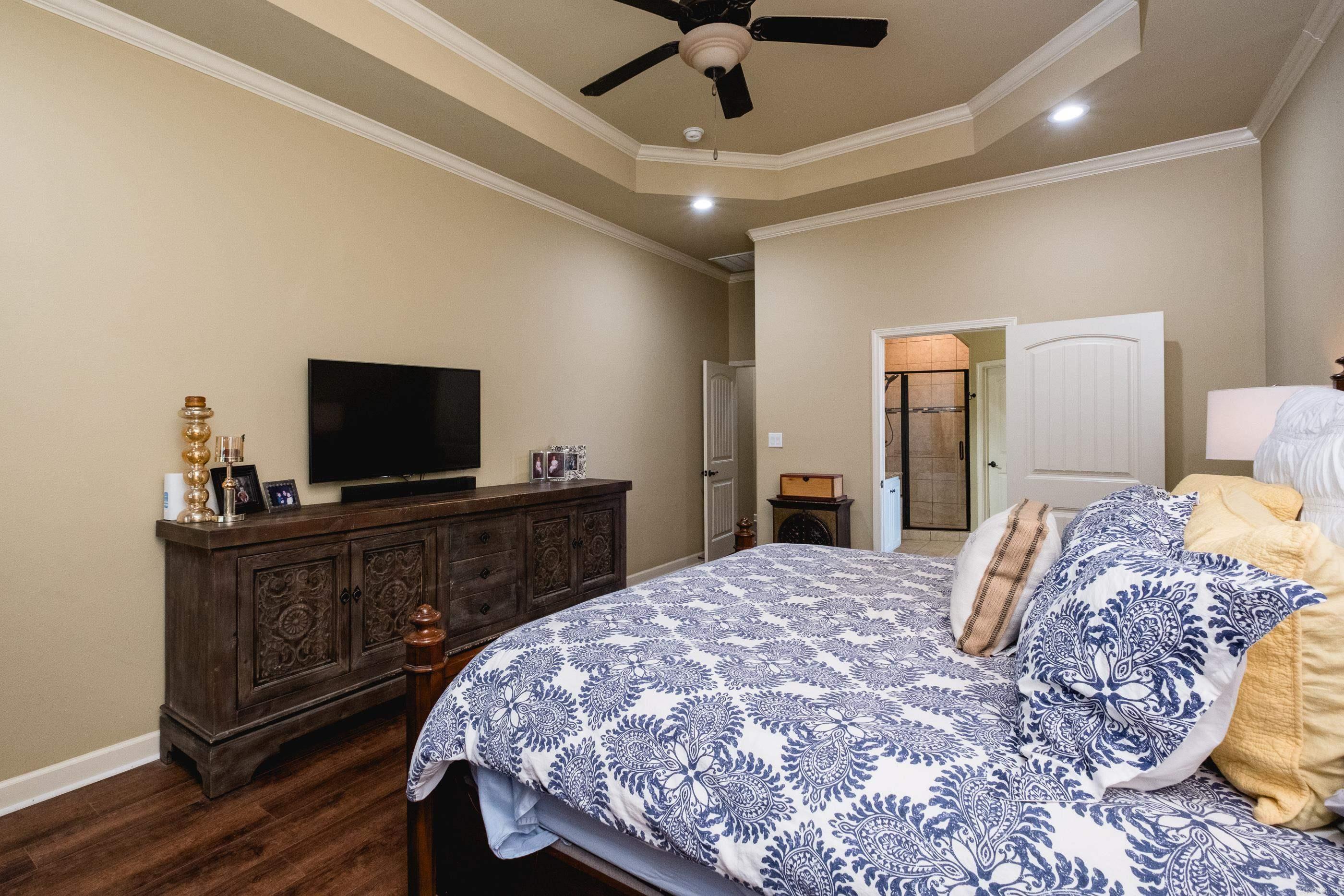 1 Tournay Circle Property Photo 22