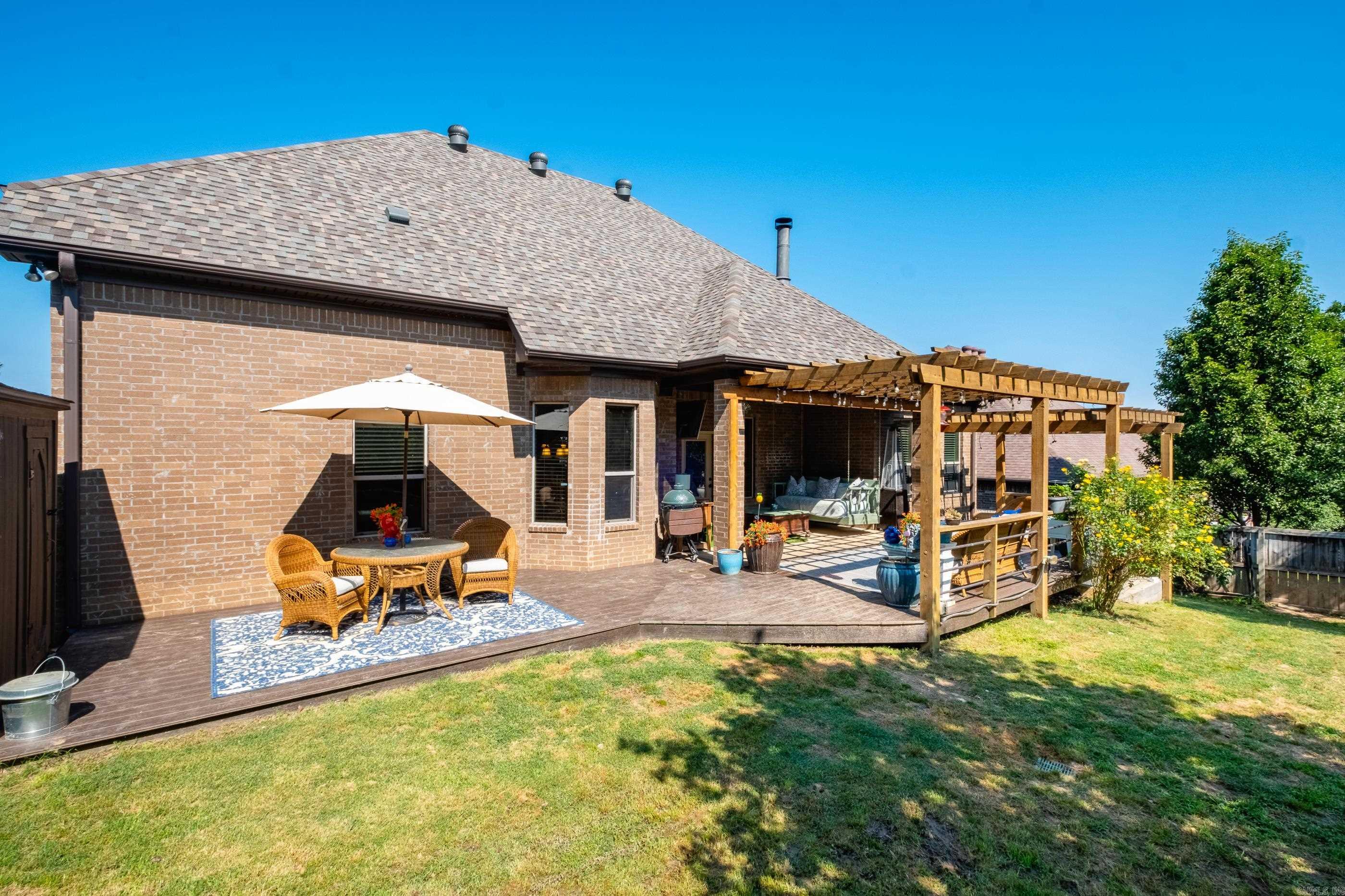 1 Tournay Circle Property Photo 41