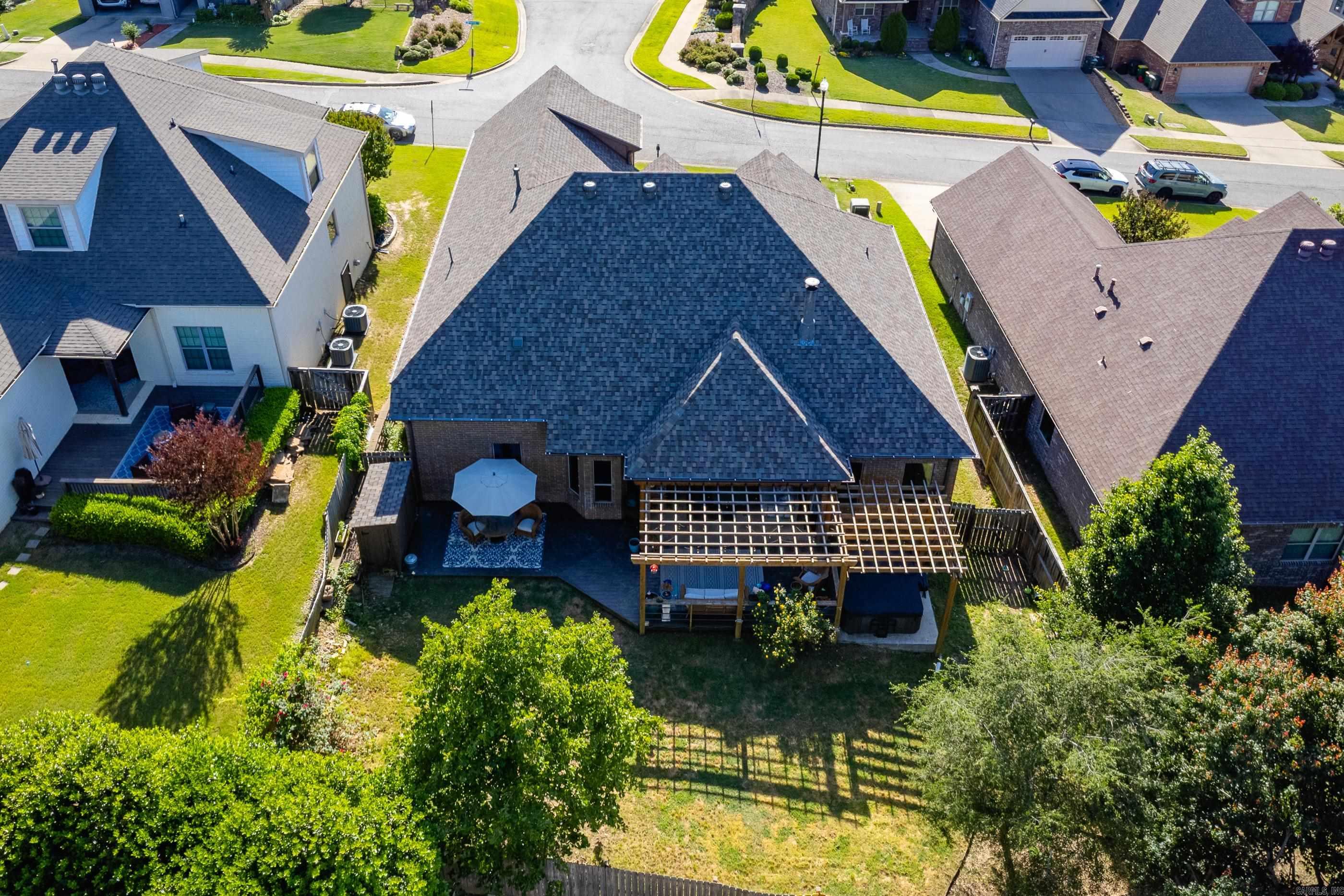 1 Tournay Circle Property Photo 44