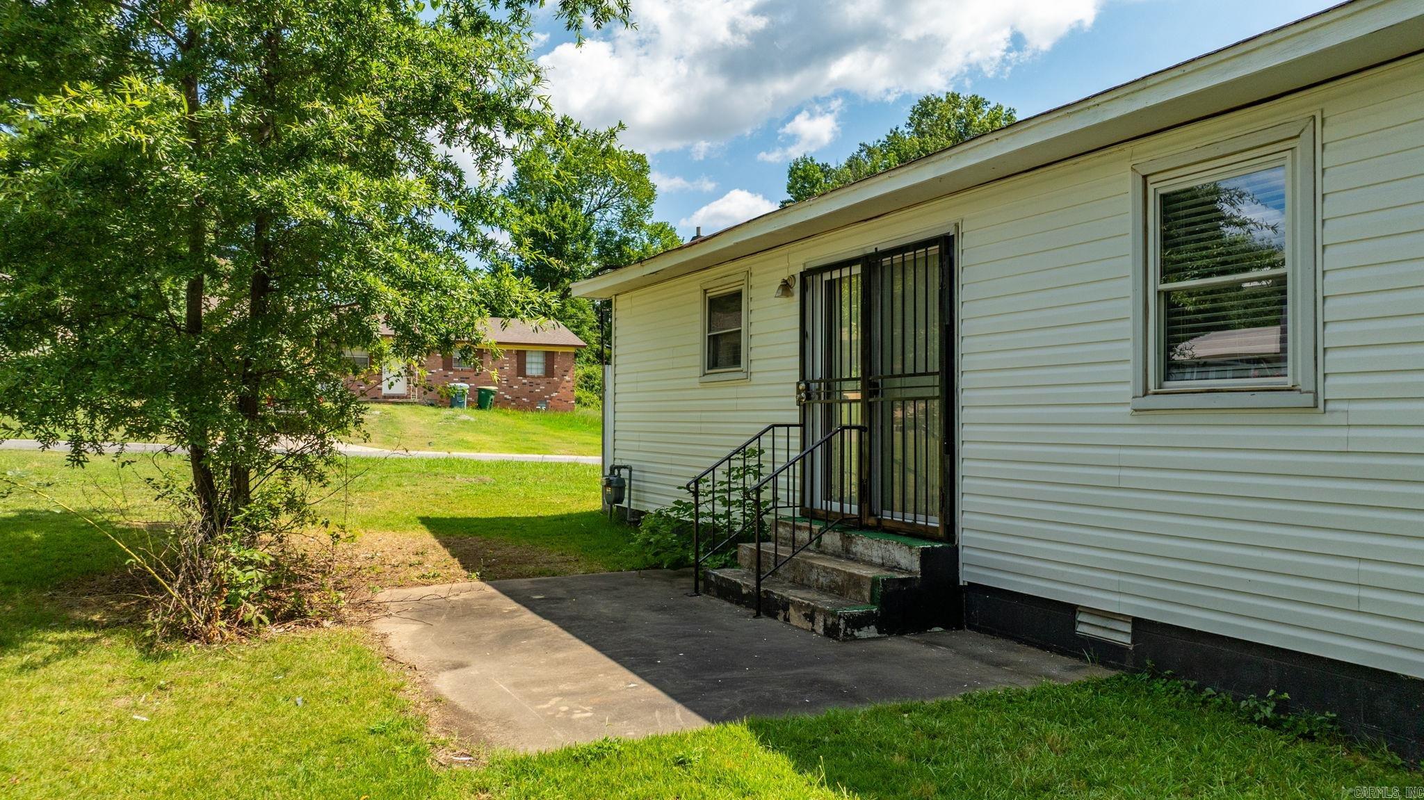 15 Village Court Property Photo 35
