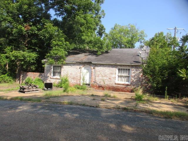 103 5th Street Property Photo 2