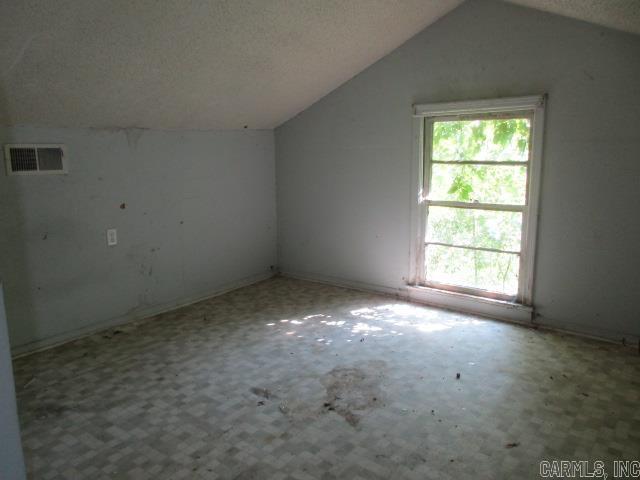 103 5th Street Property Photo 10