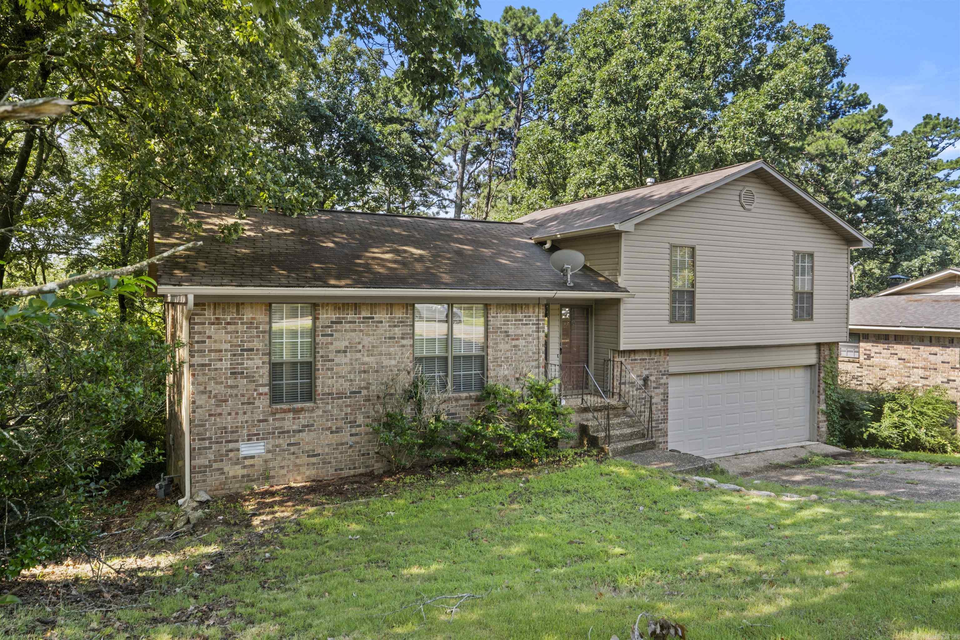 12601 Pleasant Forest Drive Property Photo 2