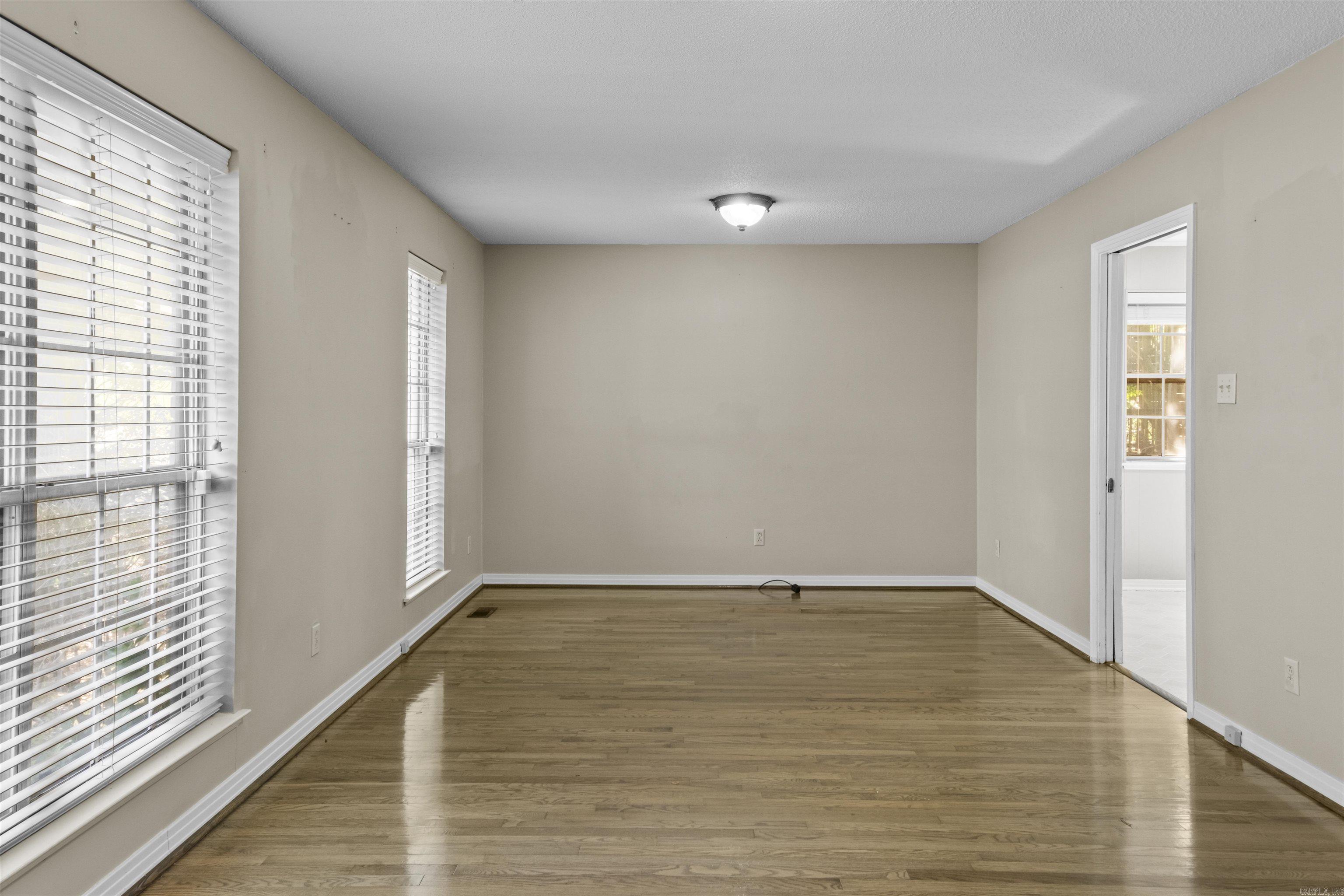 12601 Pleasant Forest Drive Property Photo 5
