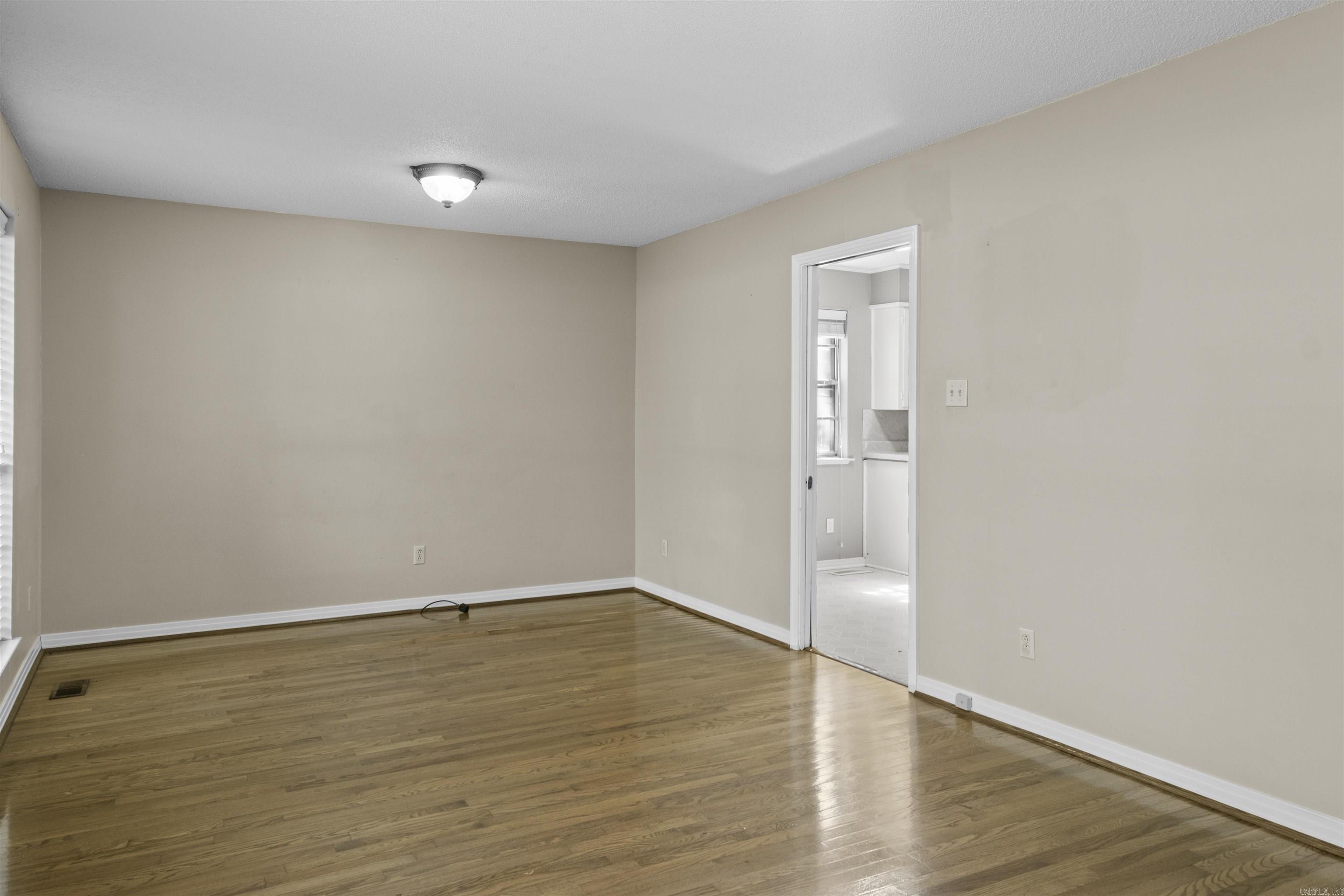 12601 Pleasant Forest Drive Property Photo 6