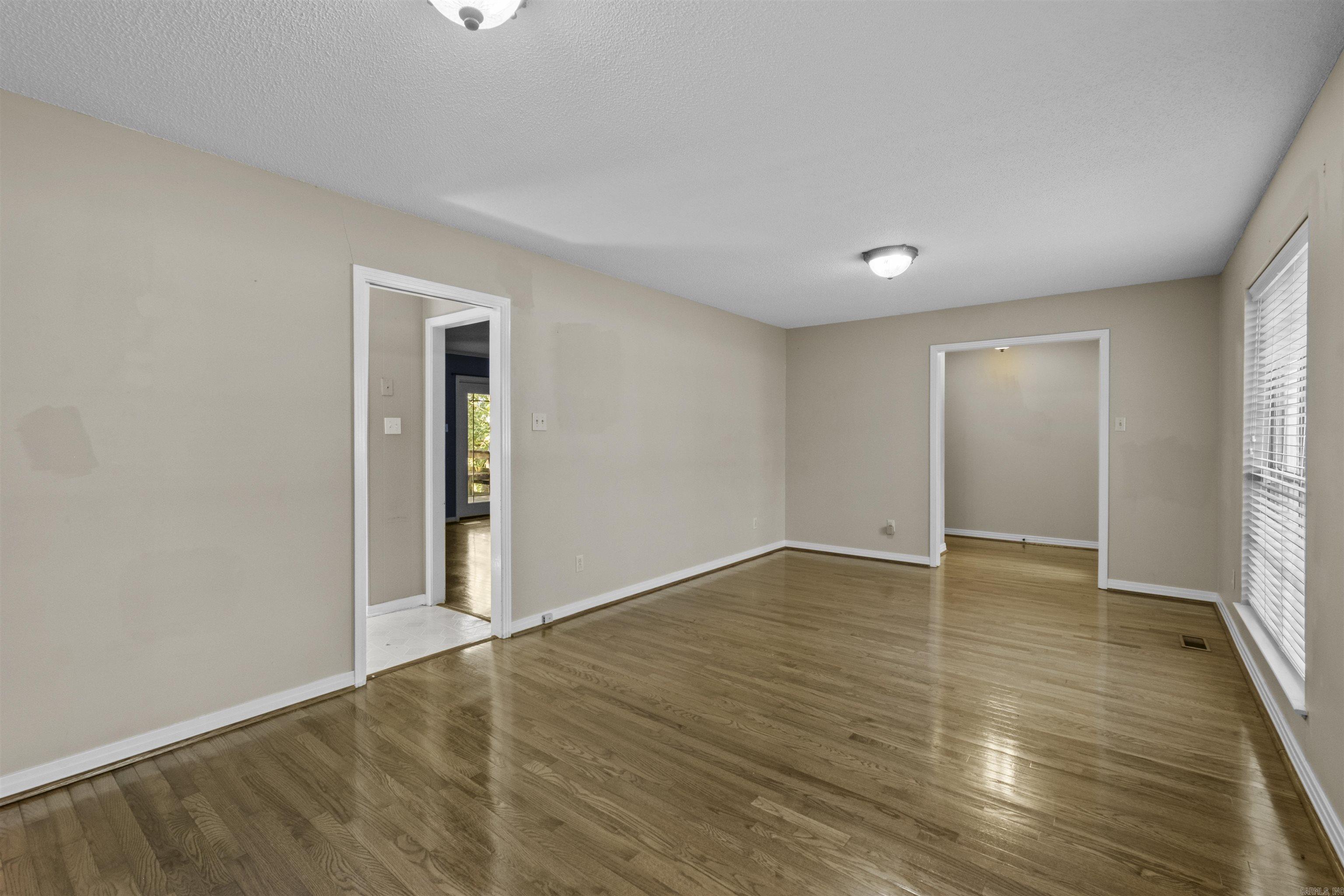 12601 Pleasant Forest Drive Property Photo 7