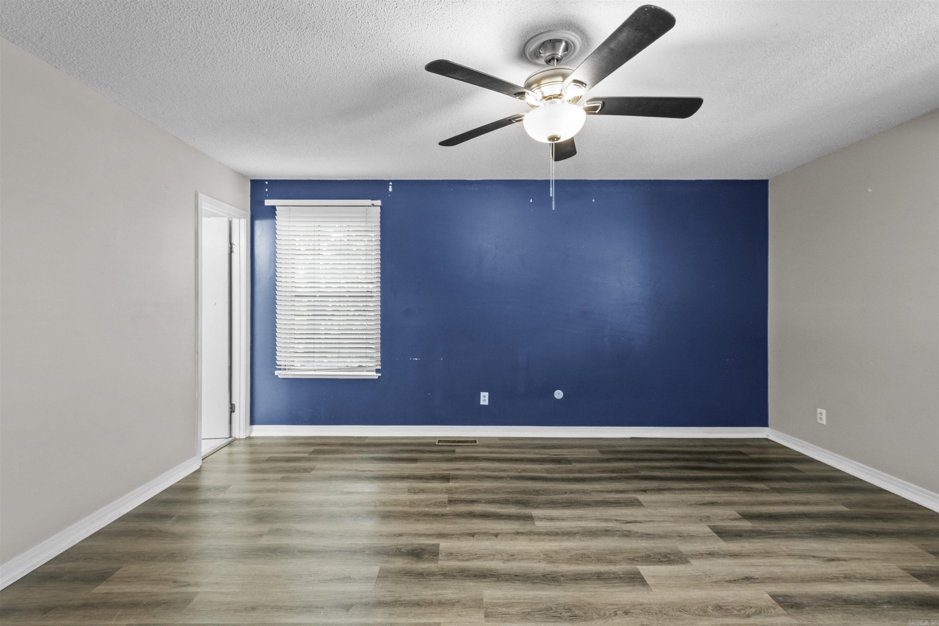 12601 Pleasant Forest Drive Property Photo 19