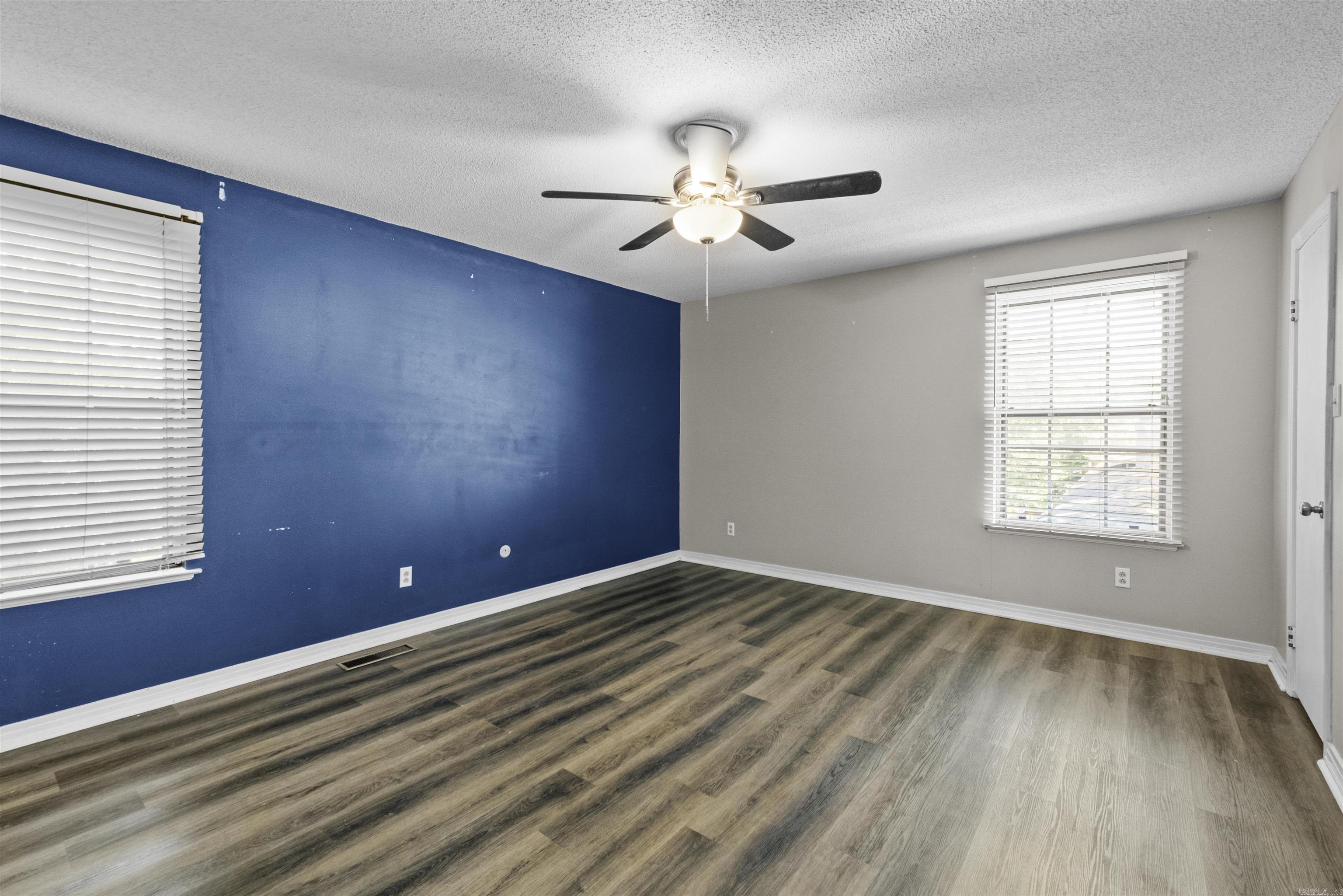 12601 Pleasant Forest Drive Property Photo 20