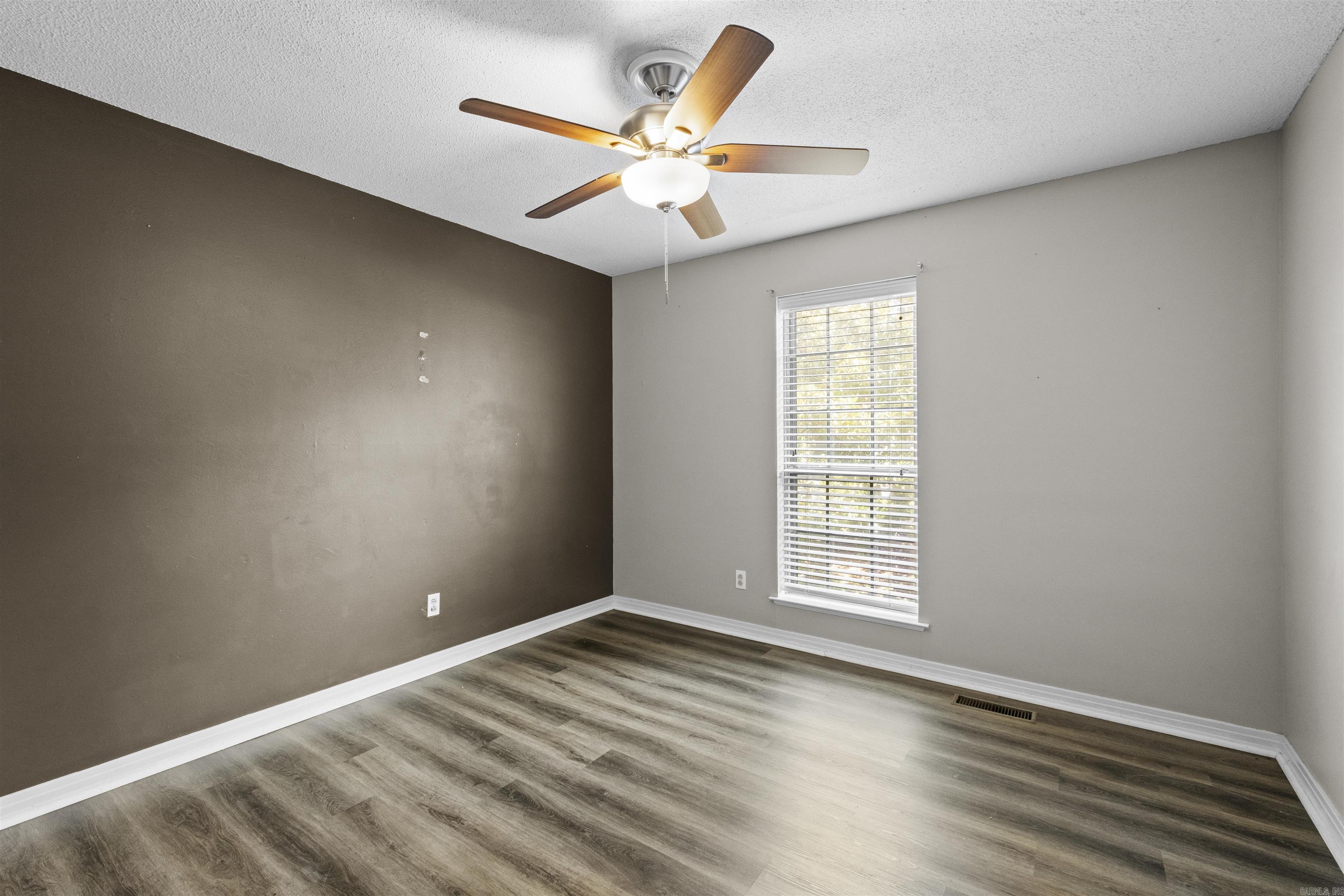 12601 Pleasant Forest Drive Property Photo 23