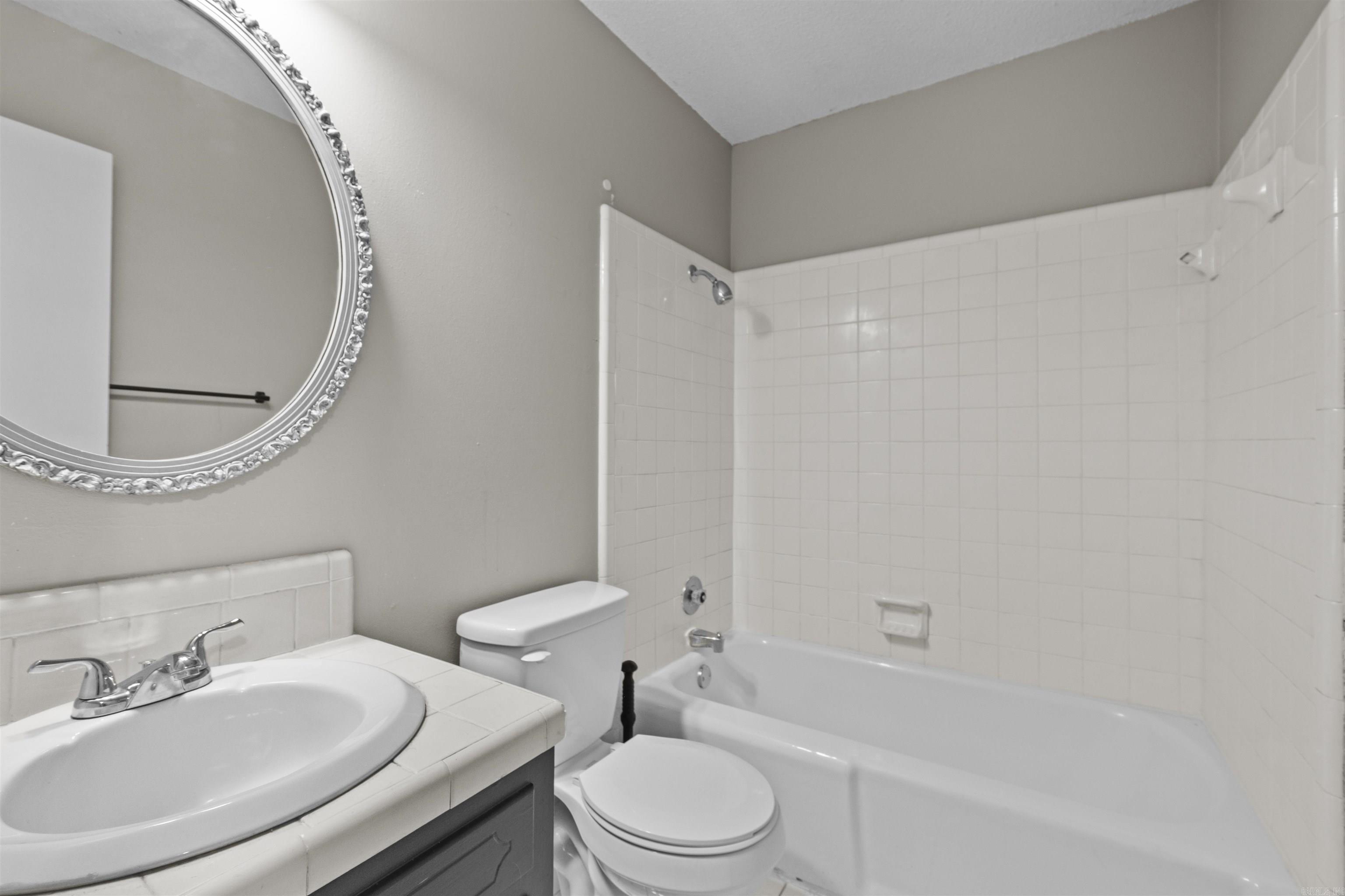 12601 Pleasant Forest Drive Property Photo 25