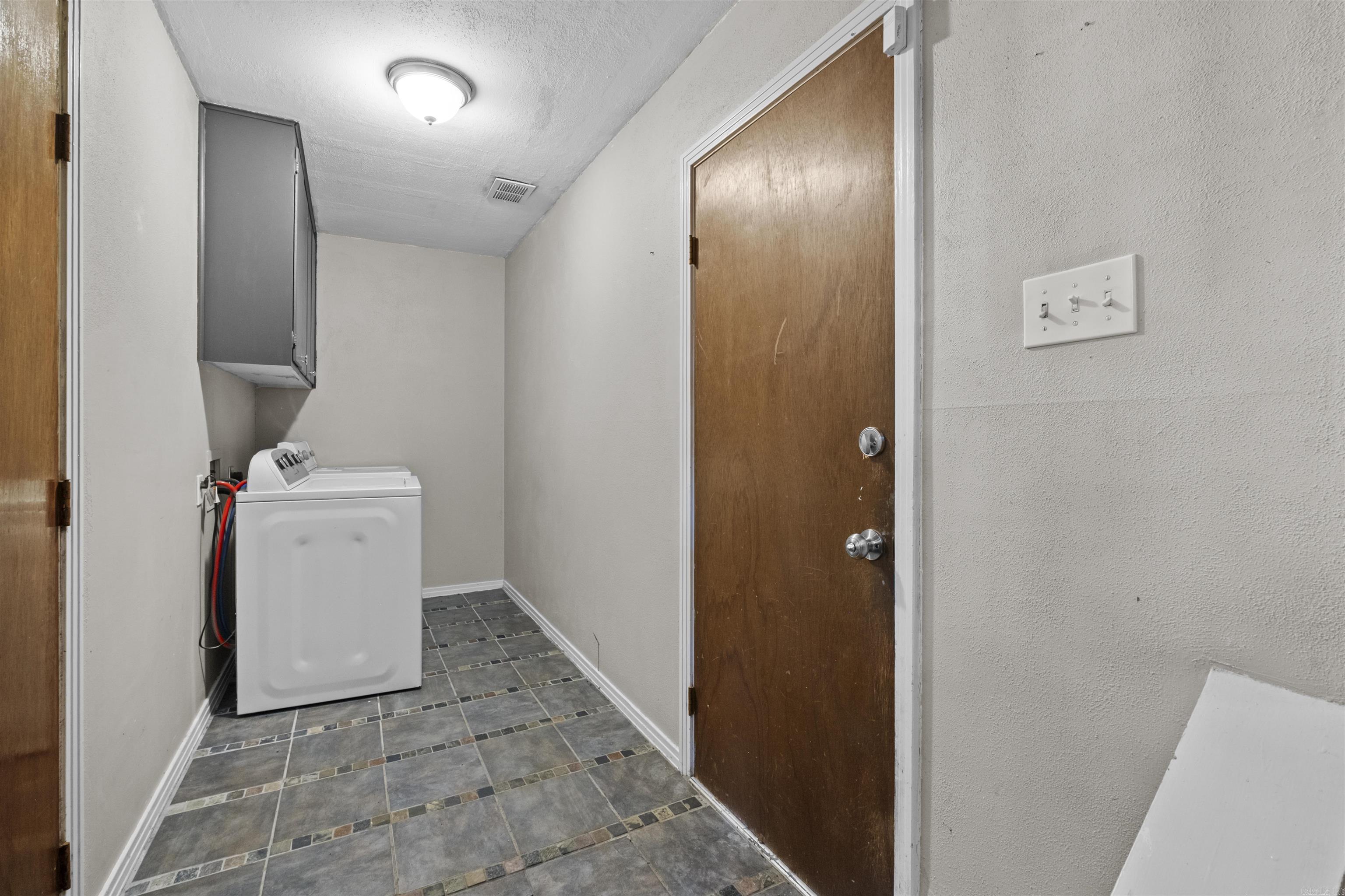 12601 Pleasant Forest Drive Property Photo 29