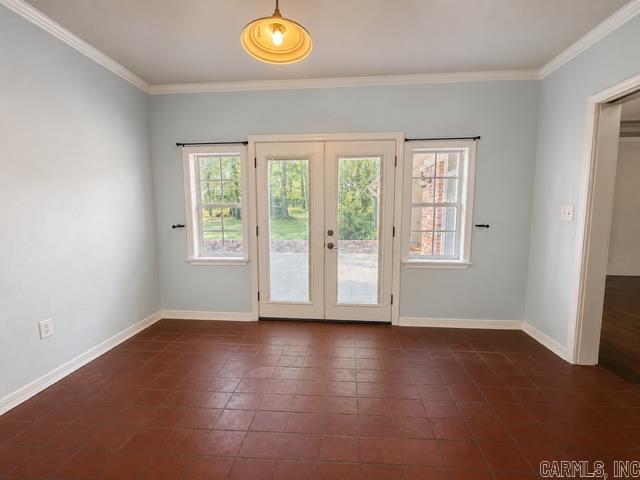 906 E Walnut Street Property Photo 7