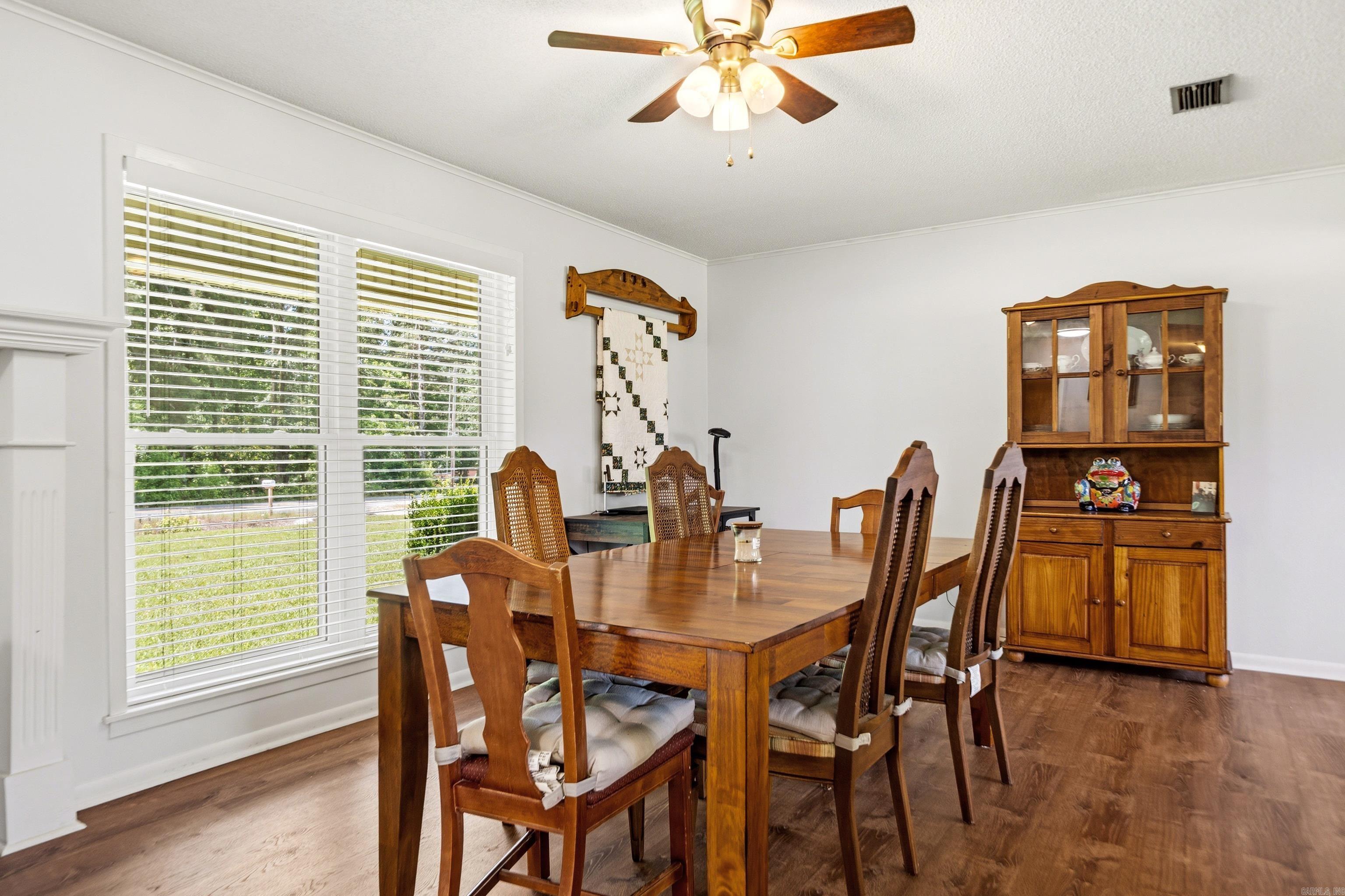 4040 Pine Street Property Photo 12