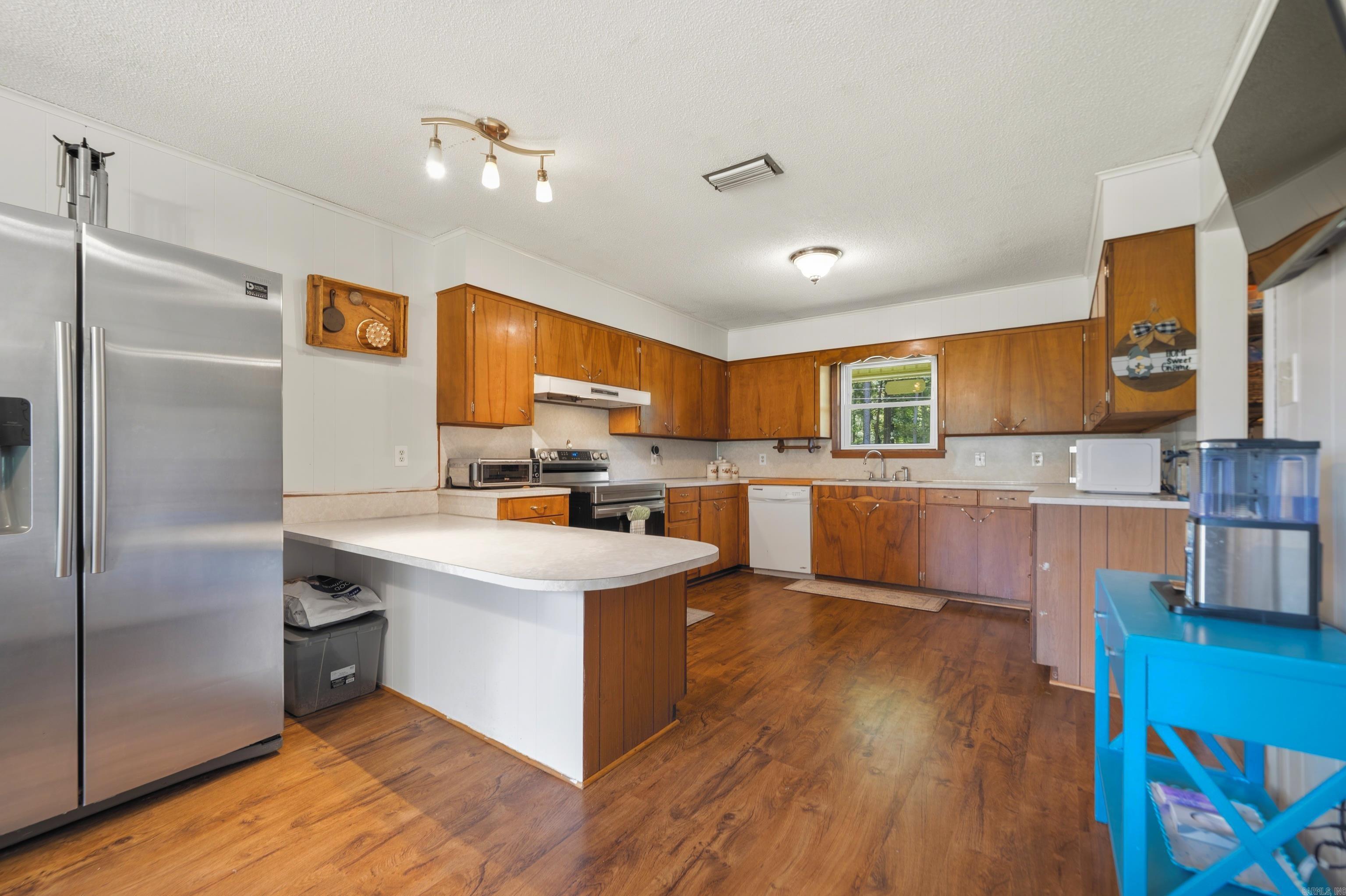 4040 Pine Street Property Photo 17